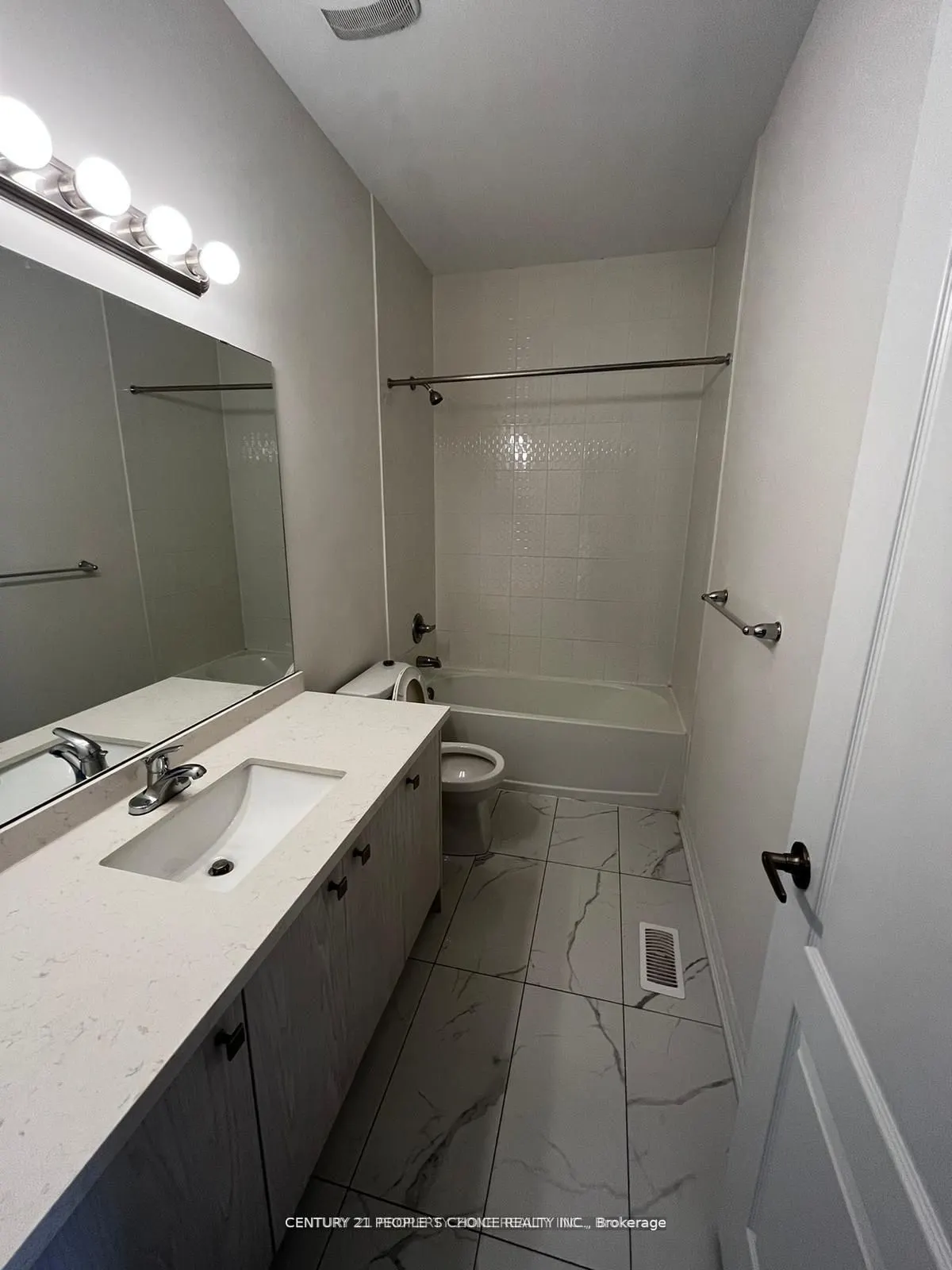 51 Hashmi Place W