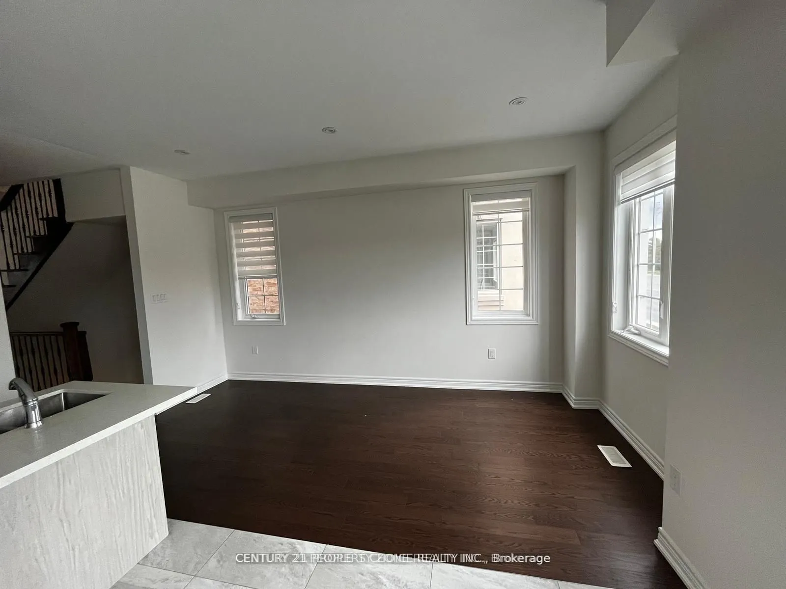 51 Hashmi Place W