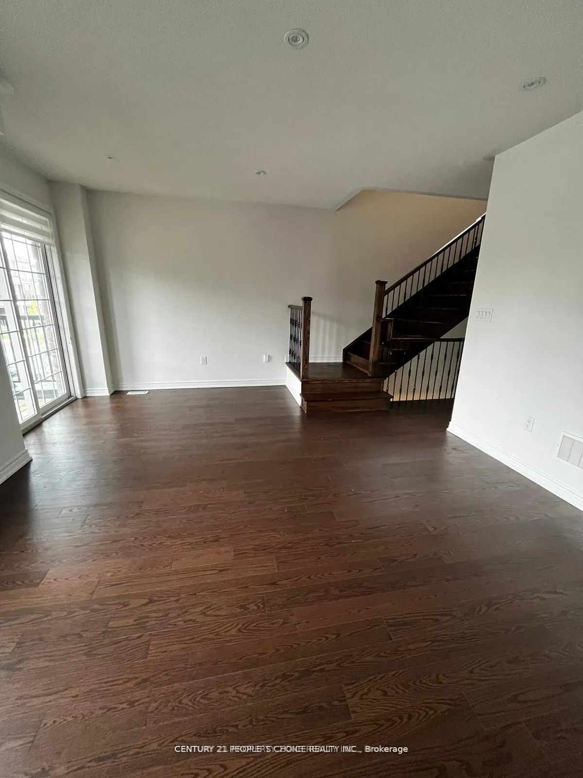 51 Hashmi Place W