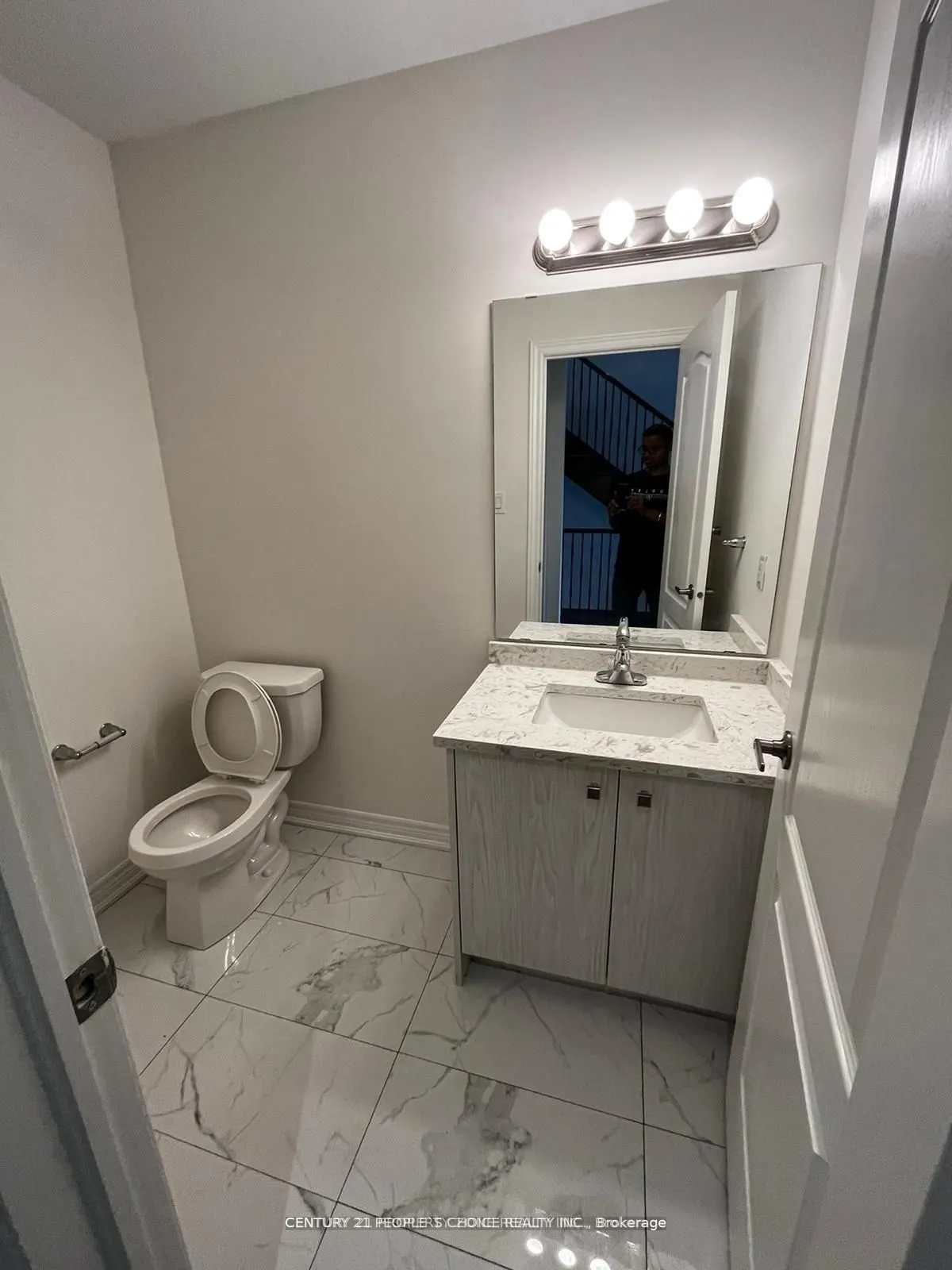 51 Hashmi Place W