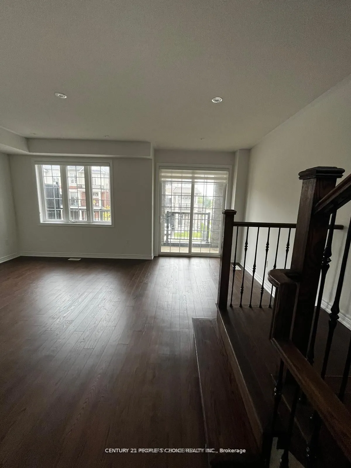 51 Hashmi Place W