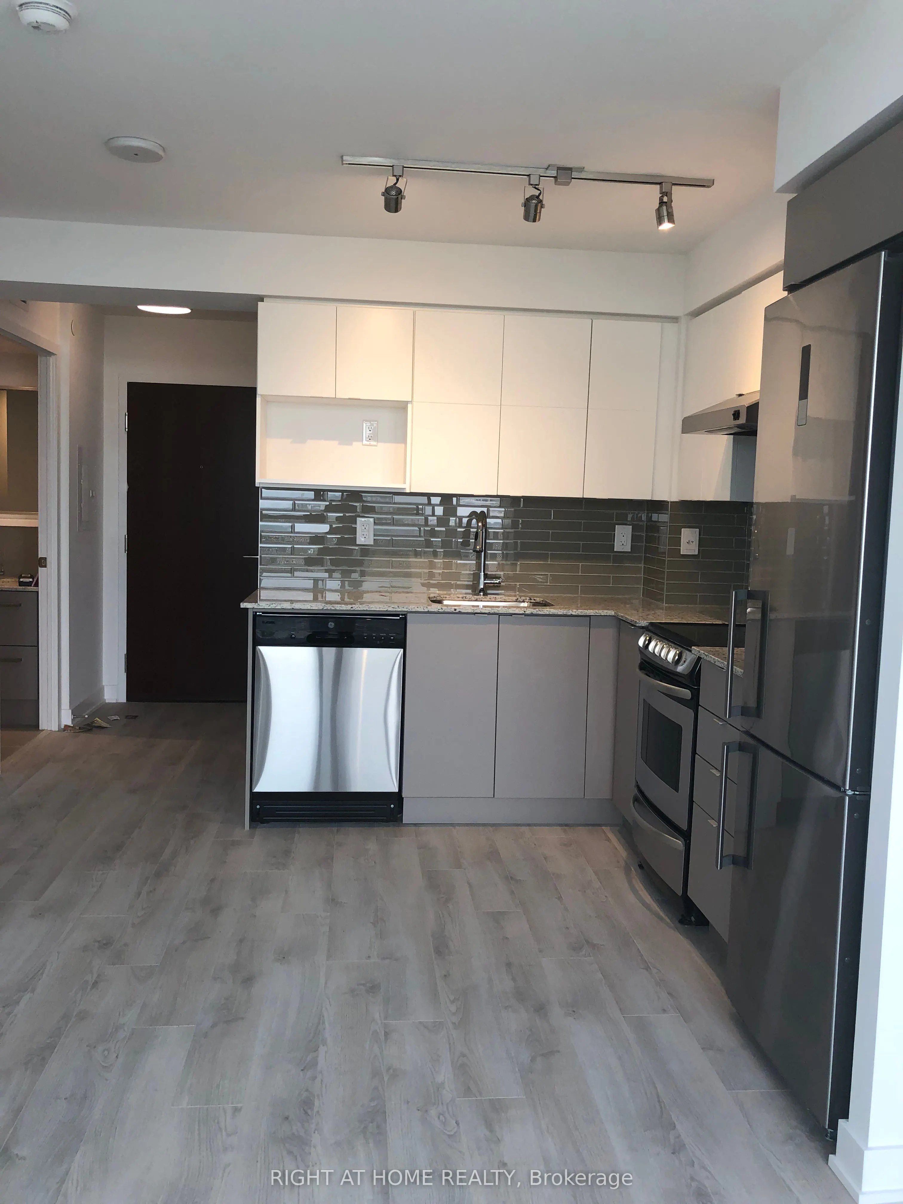 160 Flemington Road, #1409