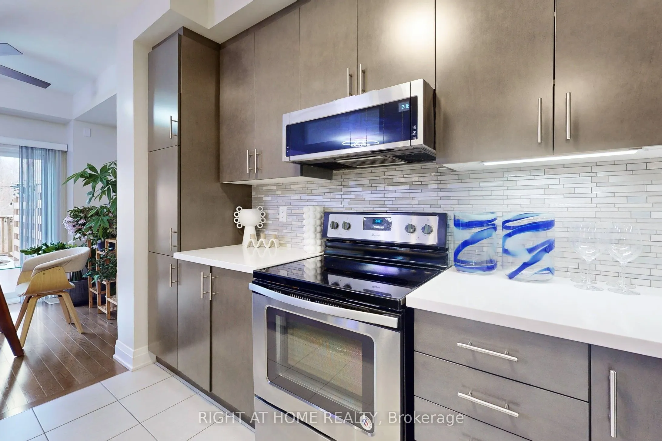 35 Oliana Way