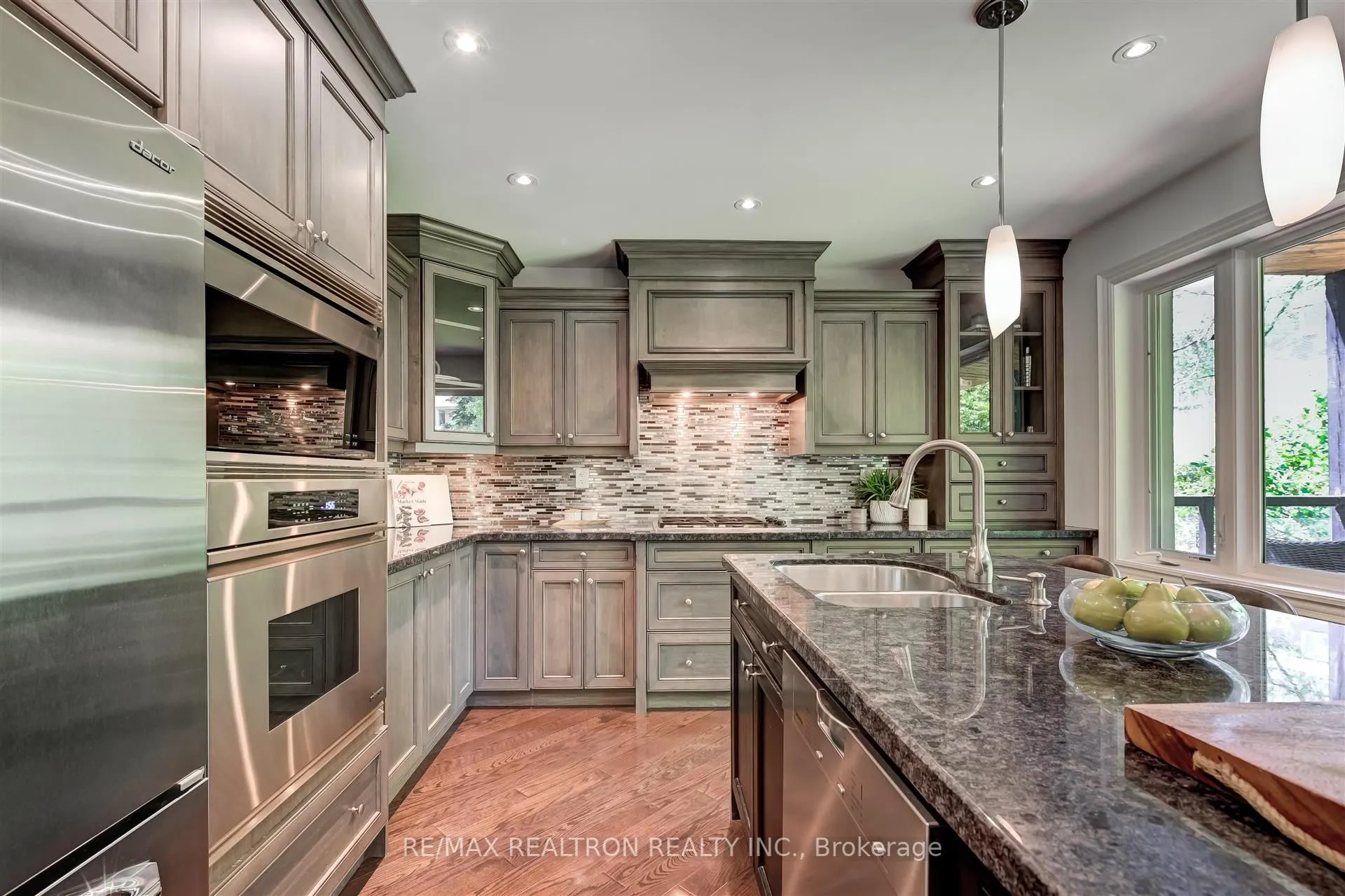 102 Edenbridge Drive