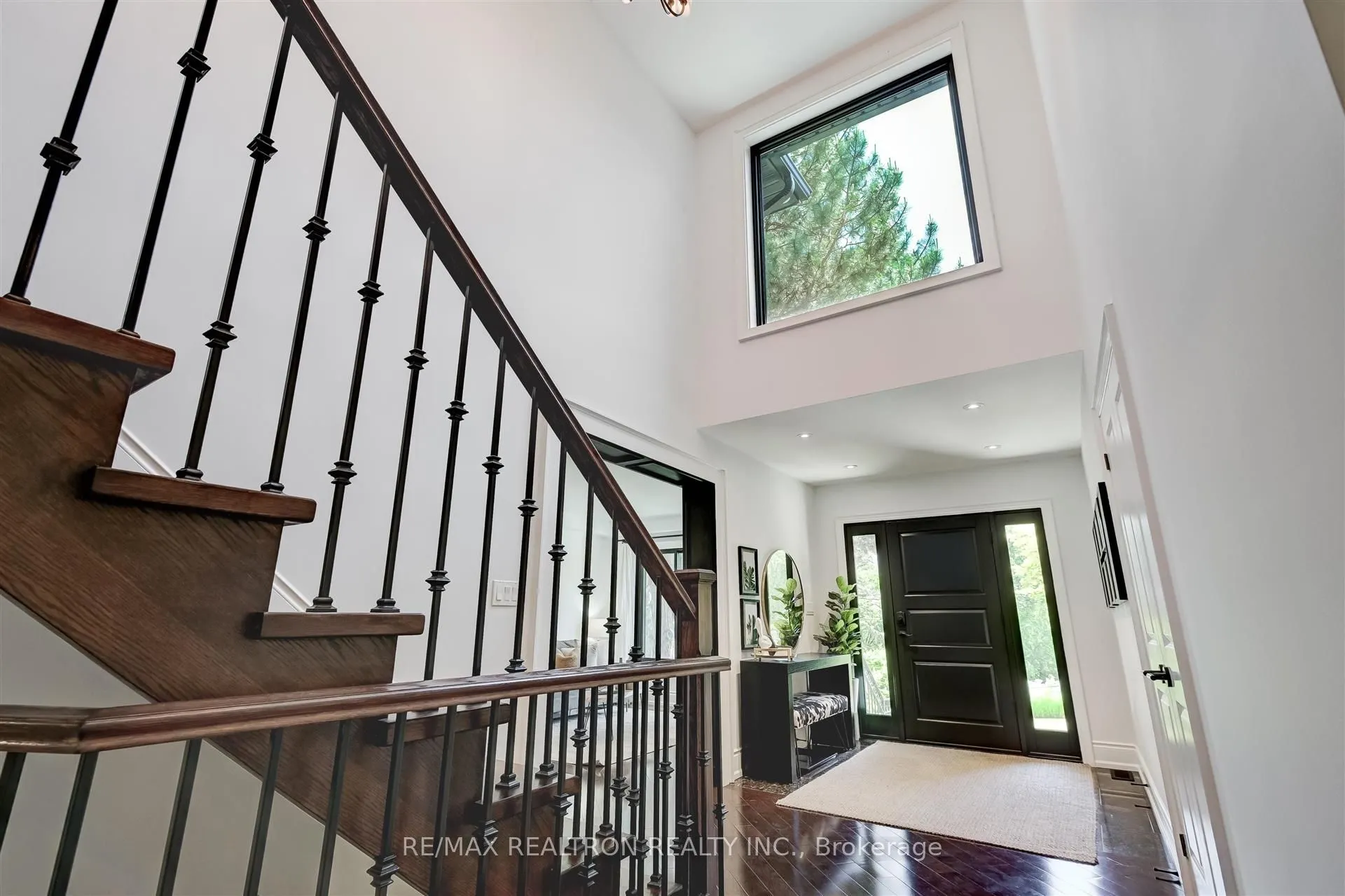102 Edenbridge Drive