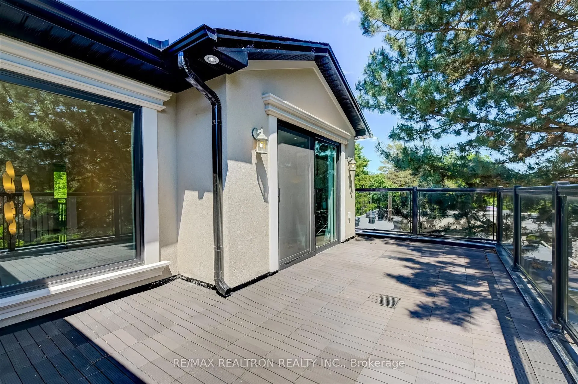 102 Edenbridge Drive