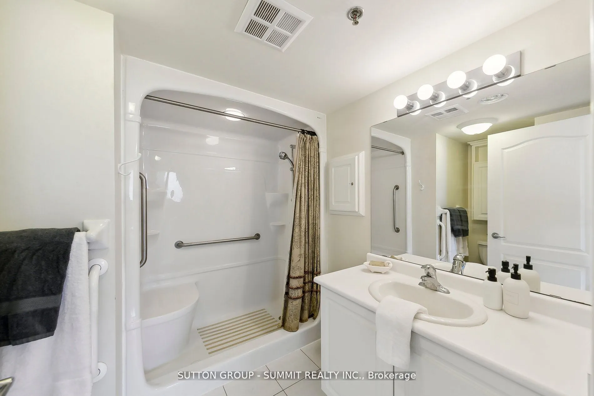 4640 Kimbermount Avenue S, #708