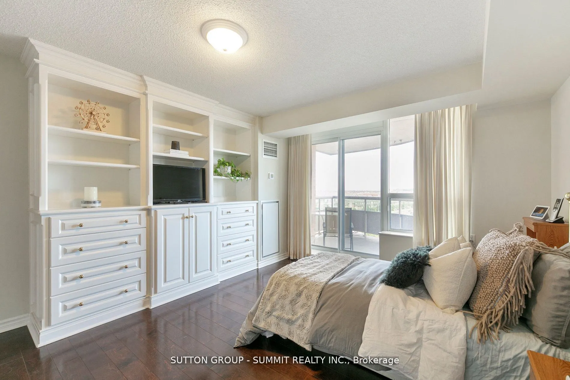 4640 Kimbermount Avenue S, #708