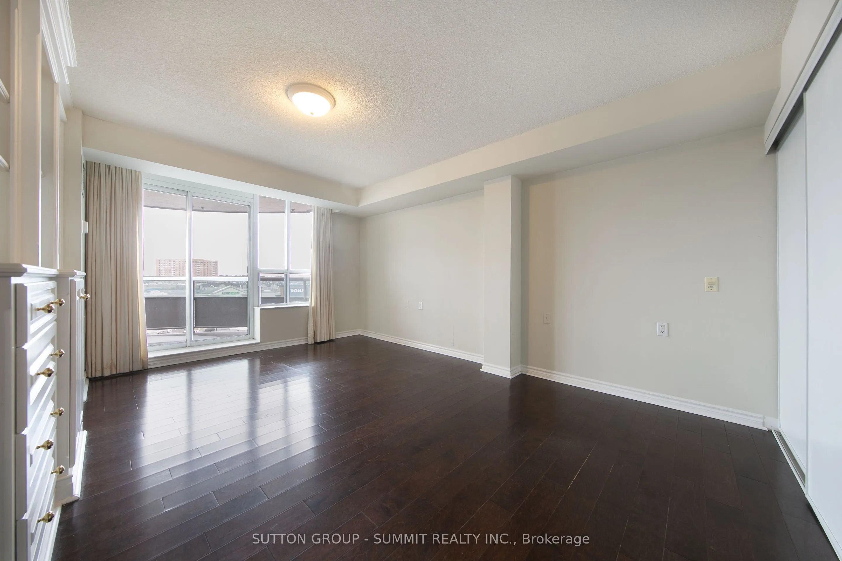 4640 Kimbermount Avenue S, #708