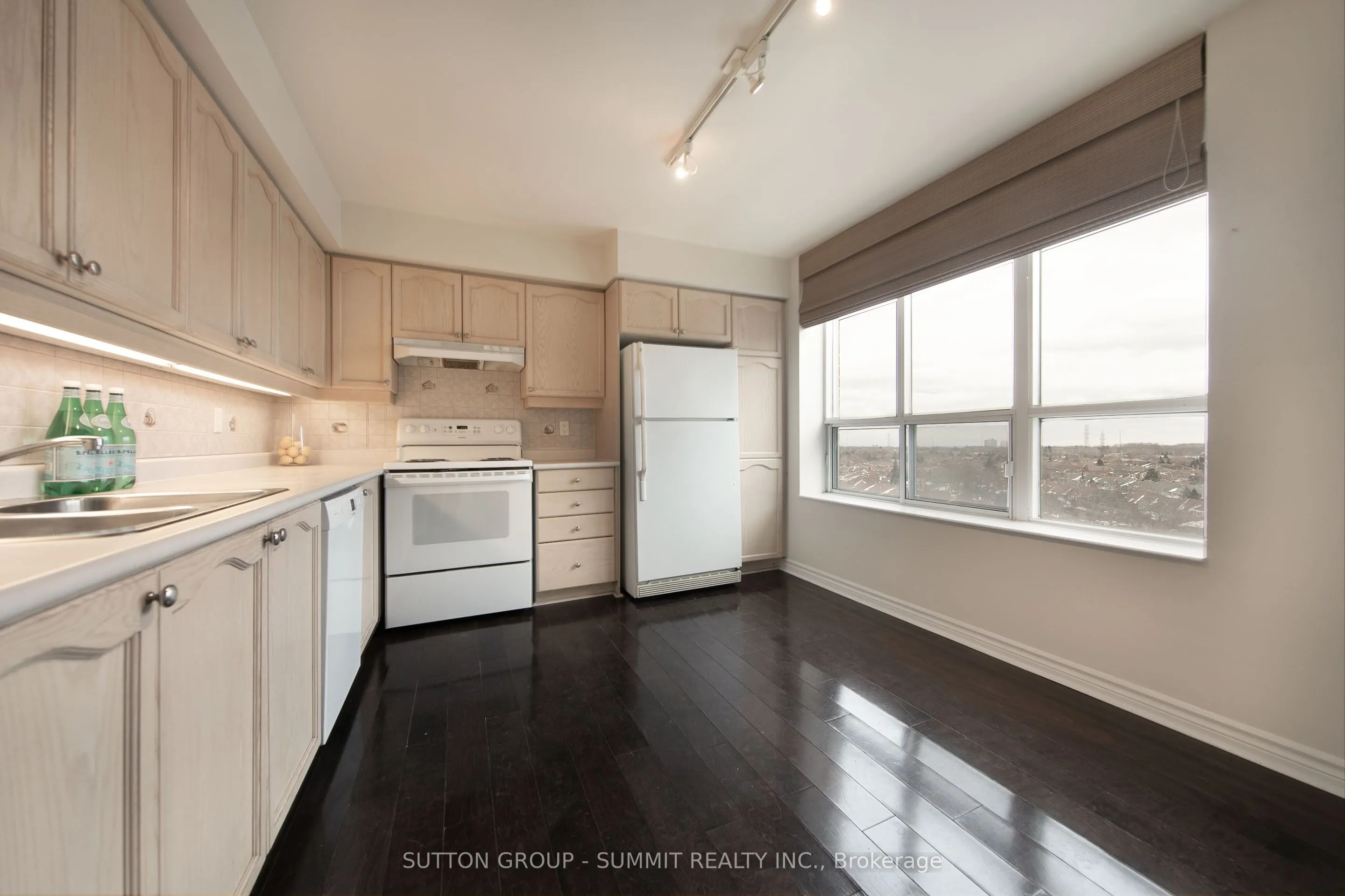 4640 Kimbermount Avenue S, #708