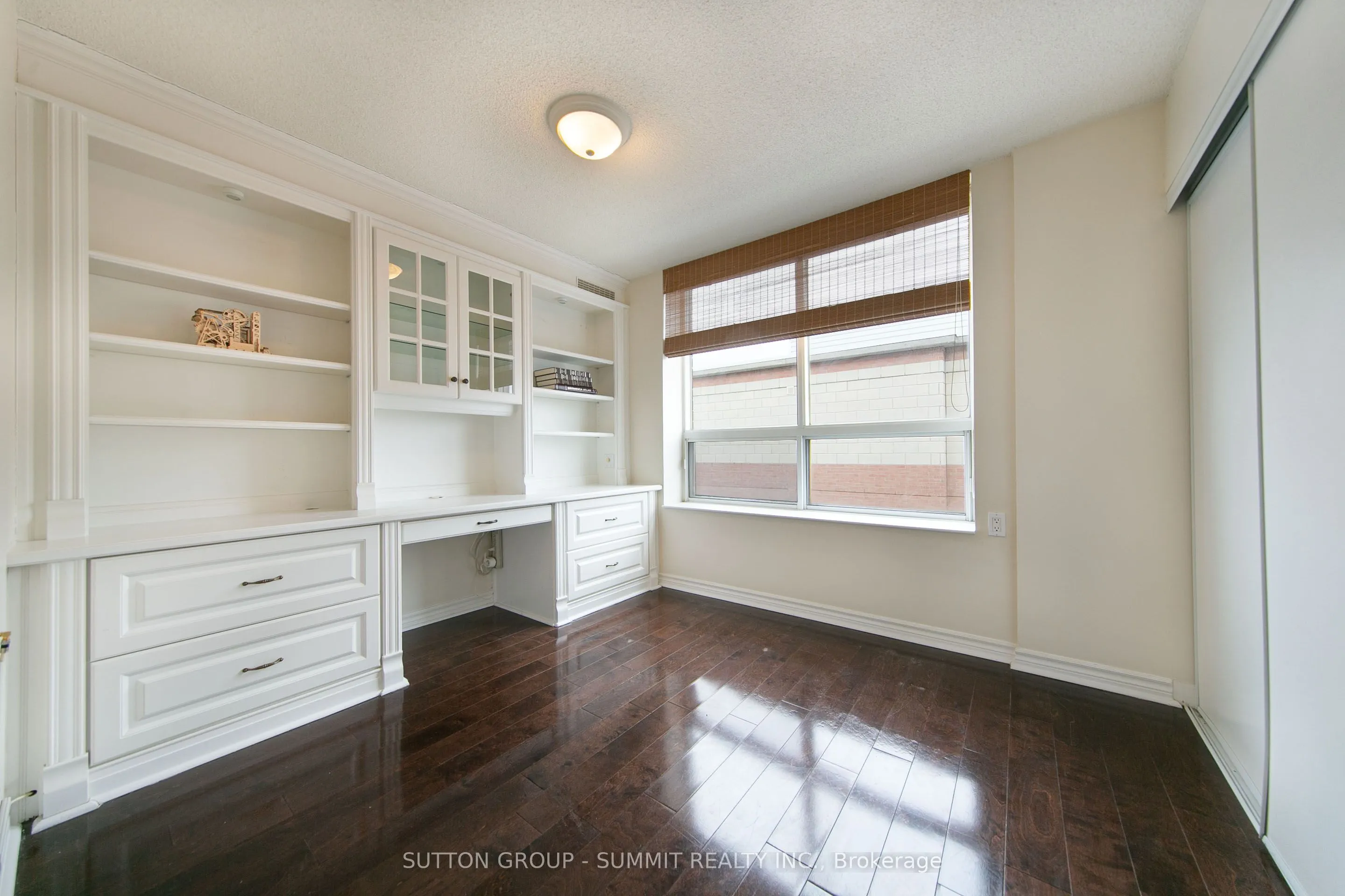 4640 Kimbermount Avenue S, #708