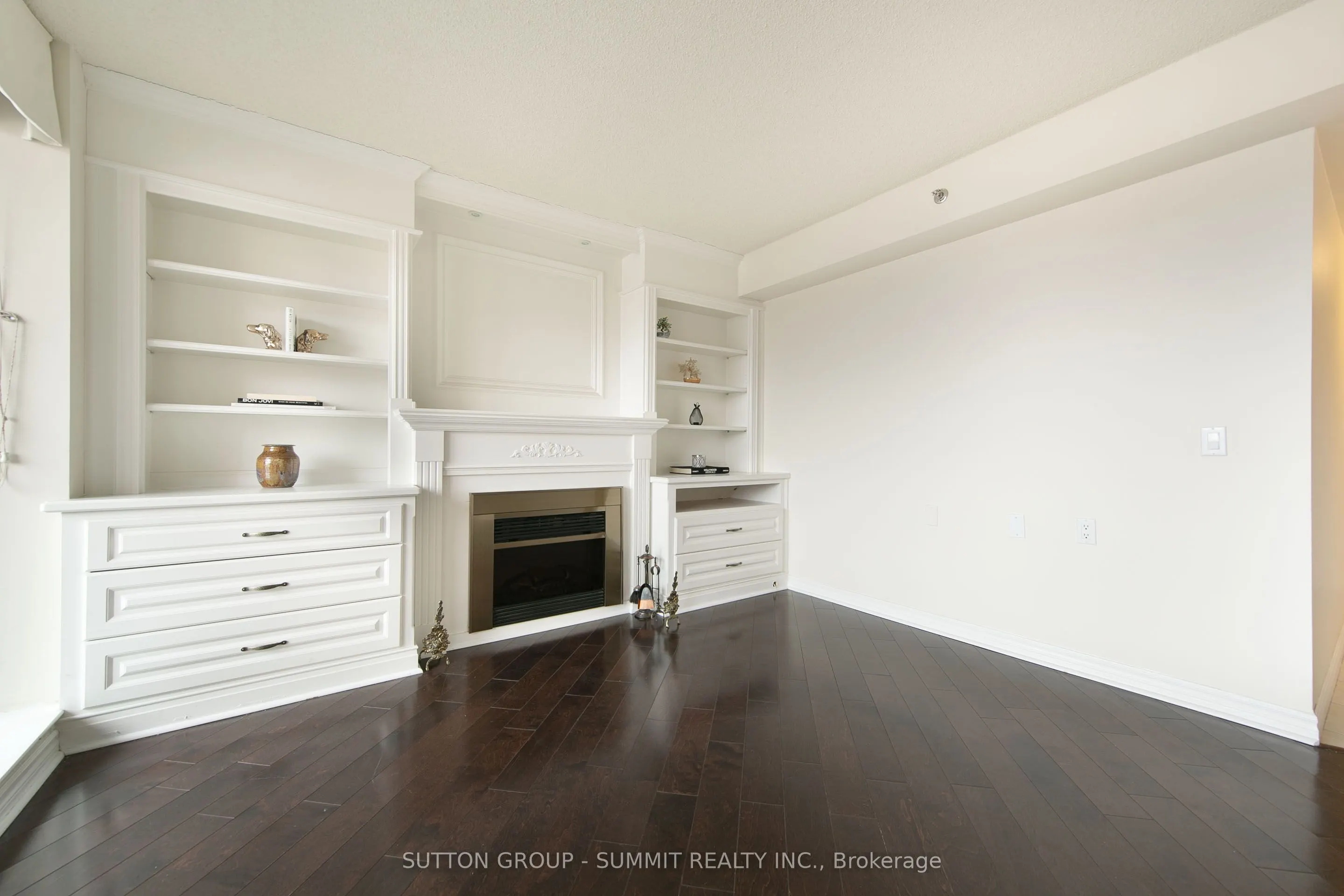4640 Kimbermount Avenue S, #708