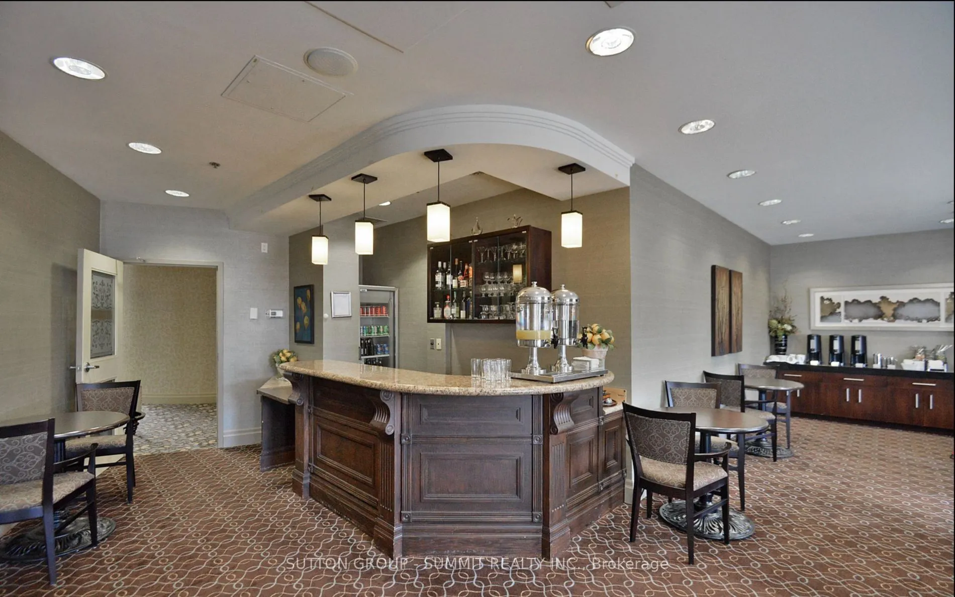 4640 Kimbermount Avenue S, #708