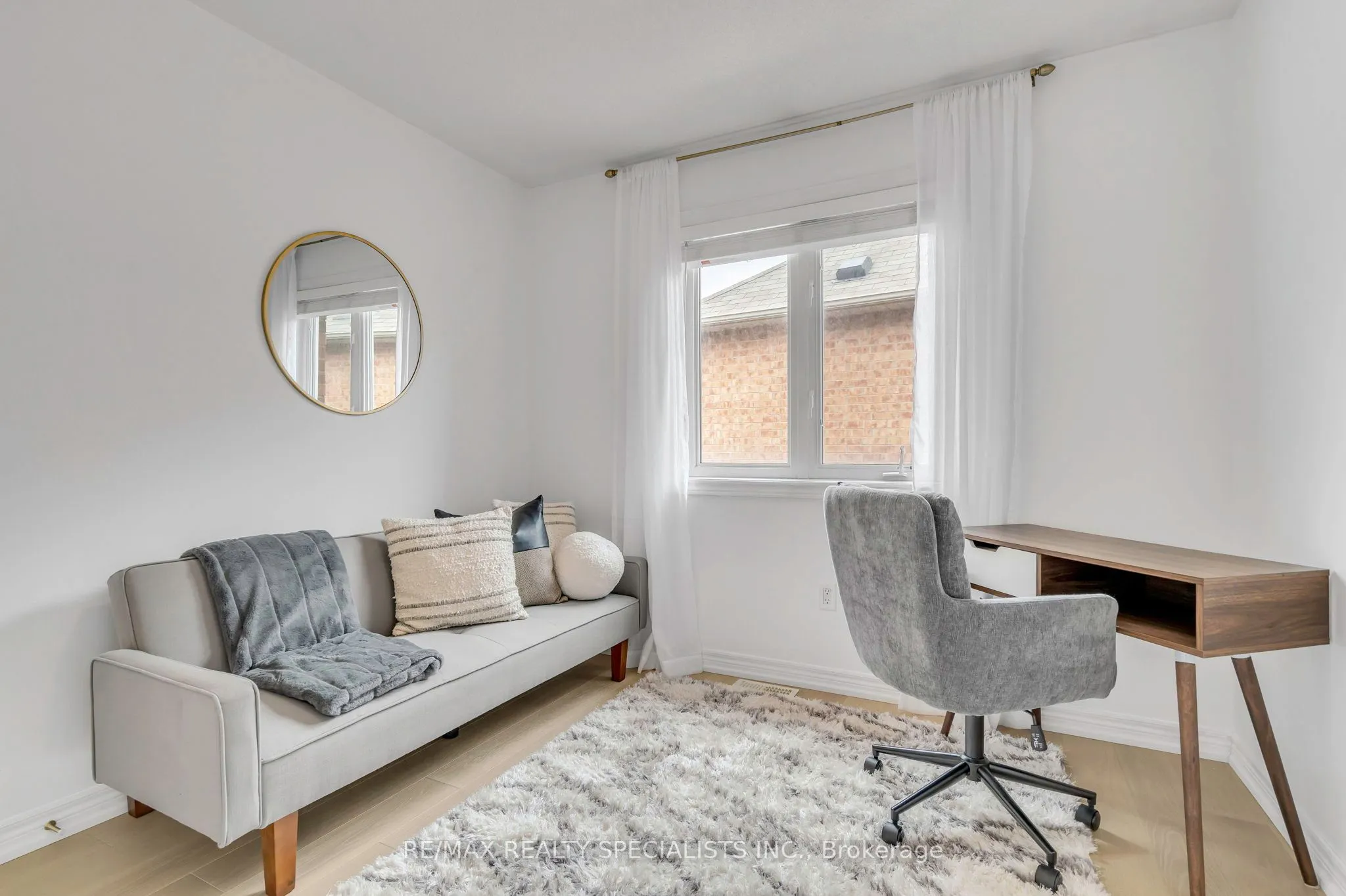 192 Giddings Crescent