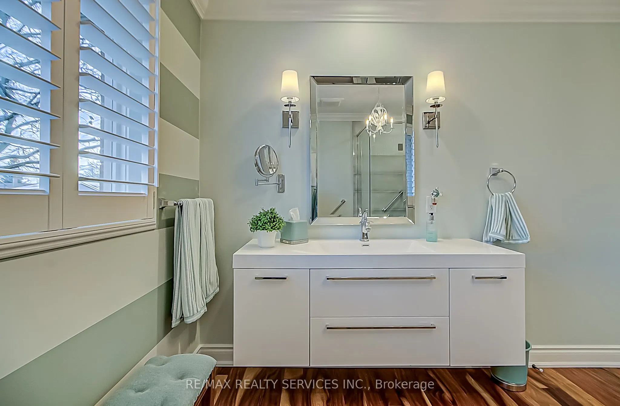 4 Ridgetop Avenue
