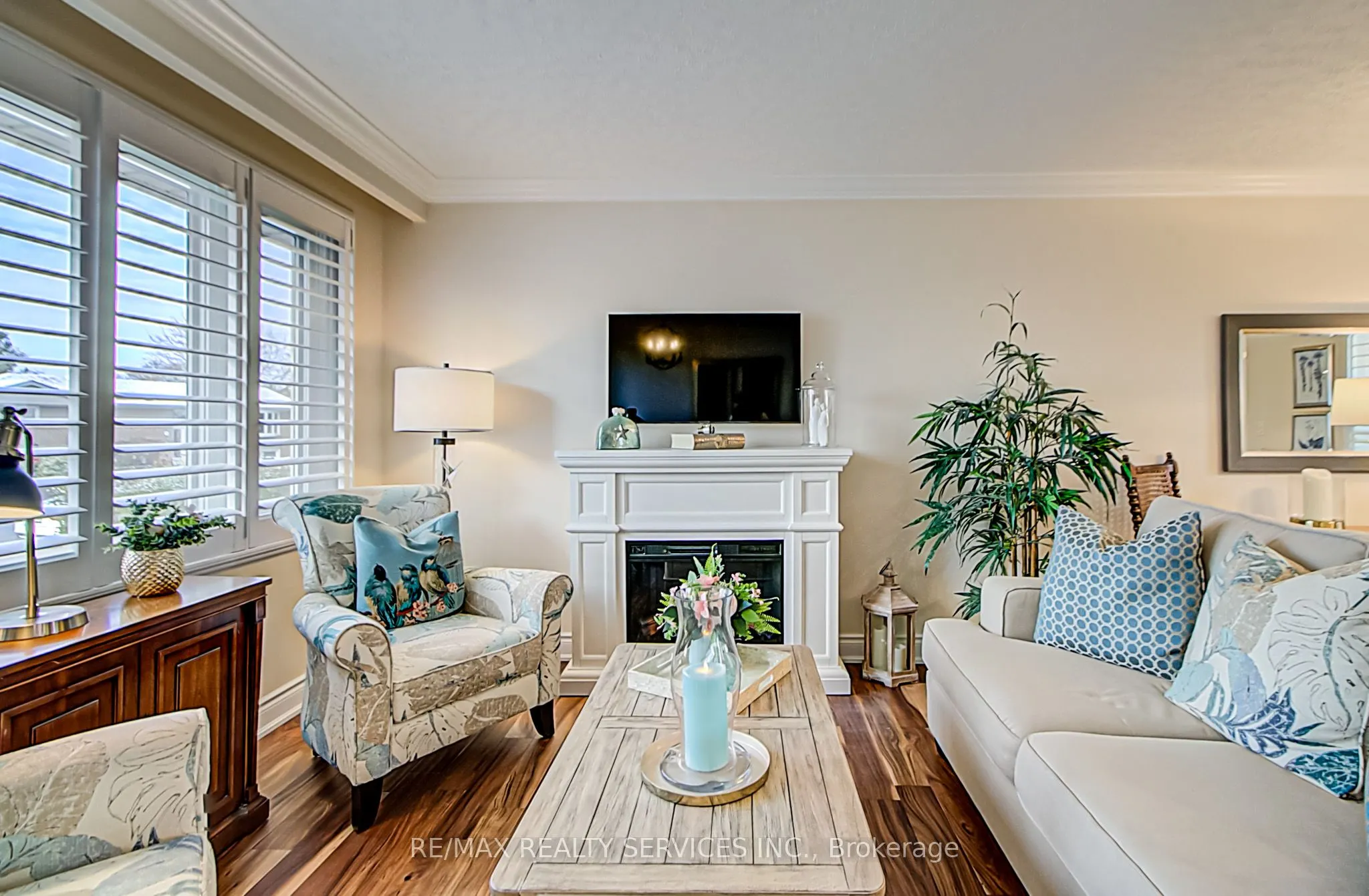 4 Ridgetop Avenue