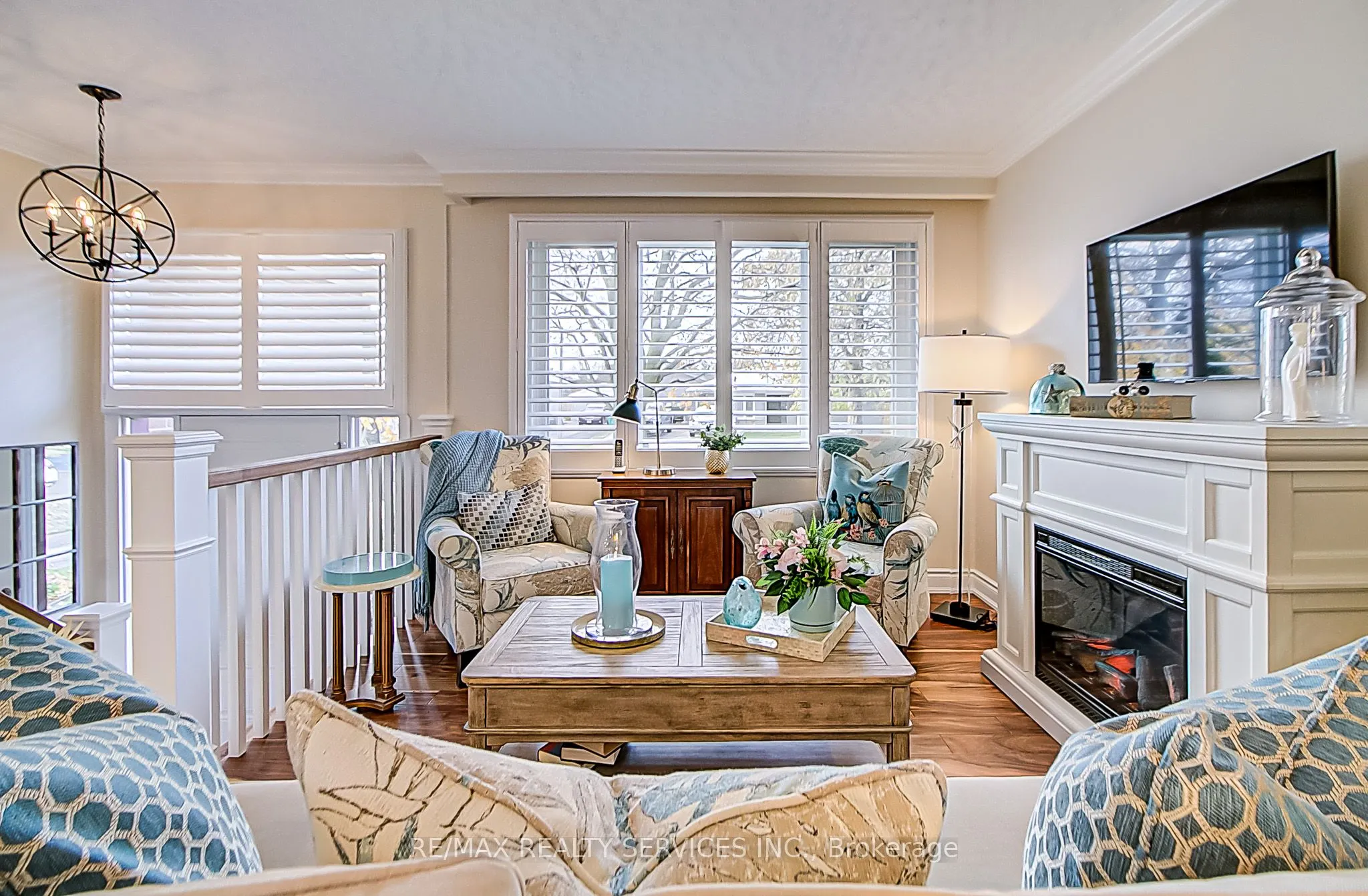 4 Ridgetop Avenue