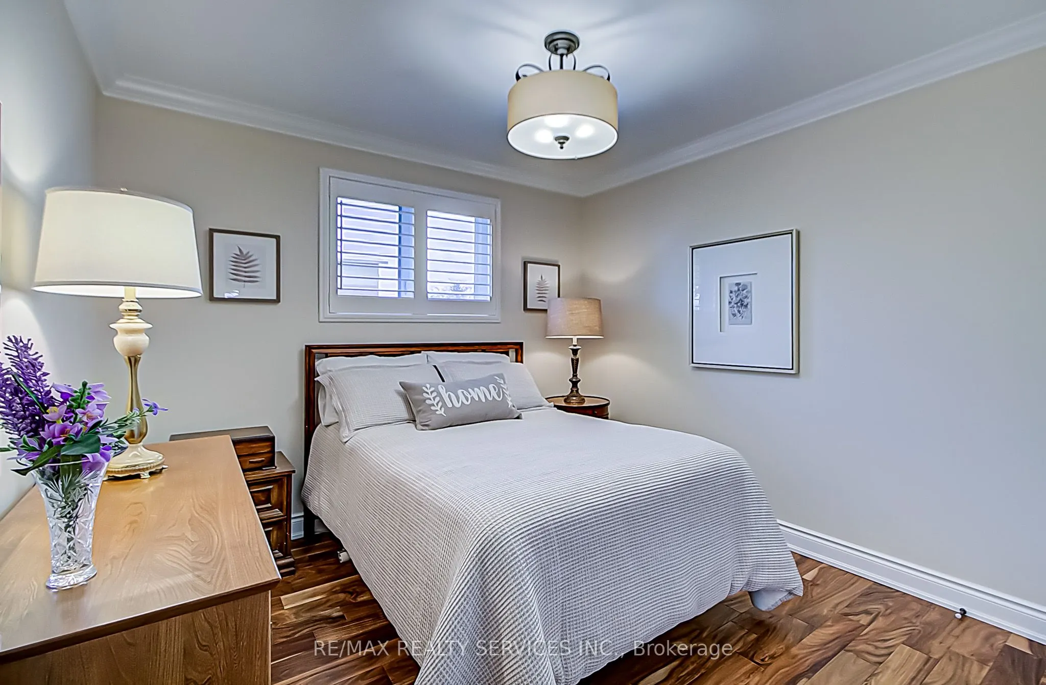 4 Ridgetop Avenue