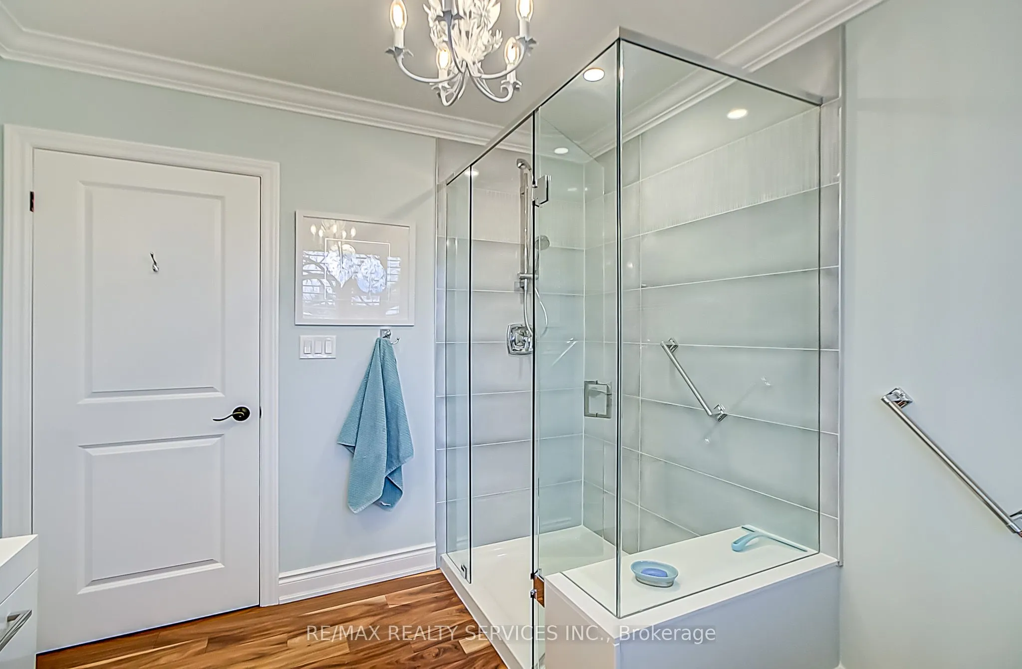 4 Ridgetop Avenue