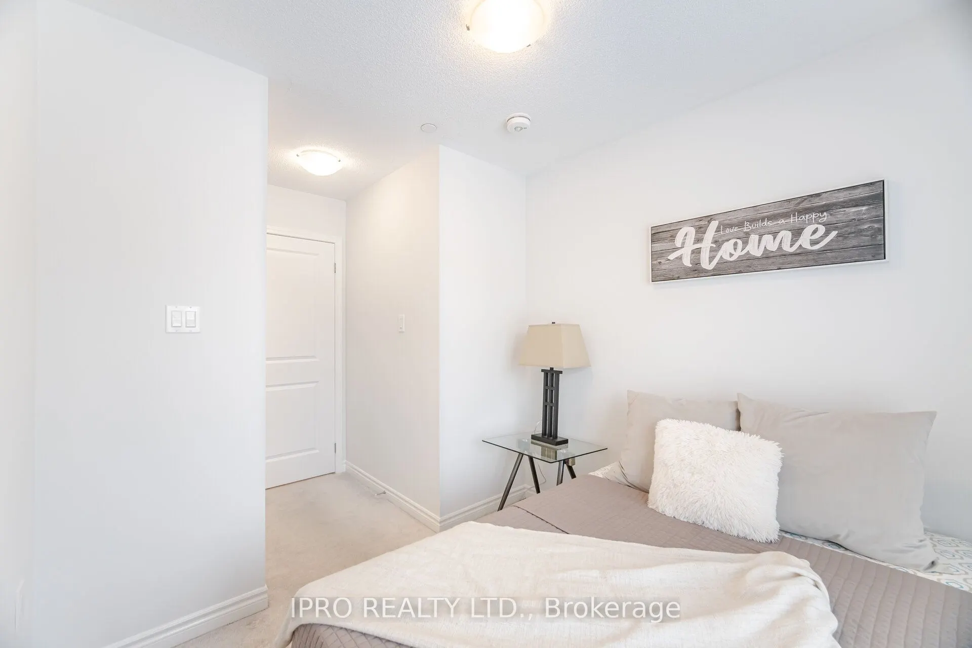 1150 Stroud Lane, #4
