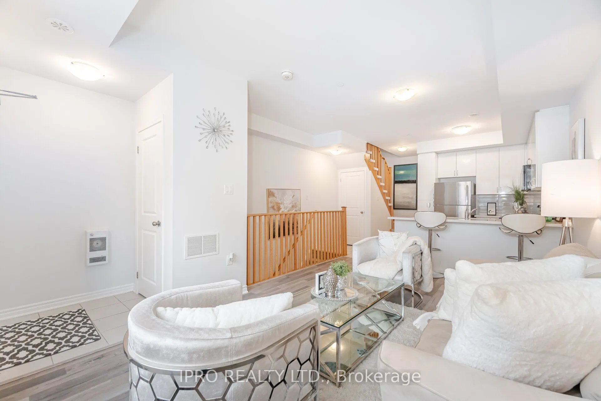 1150 Stroud Lane, #4