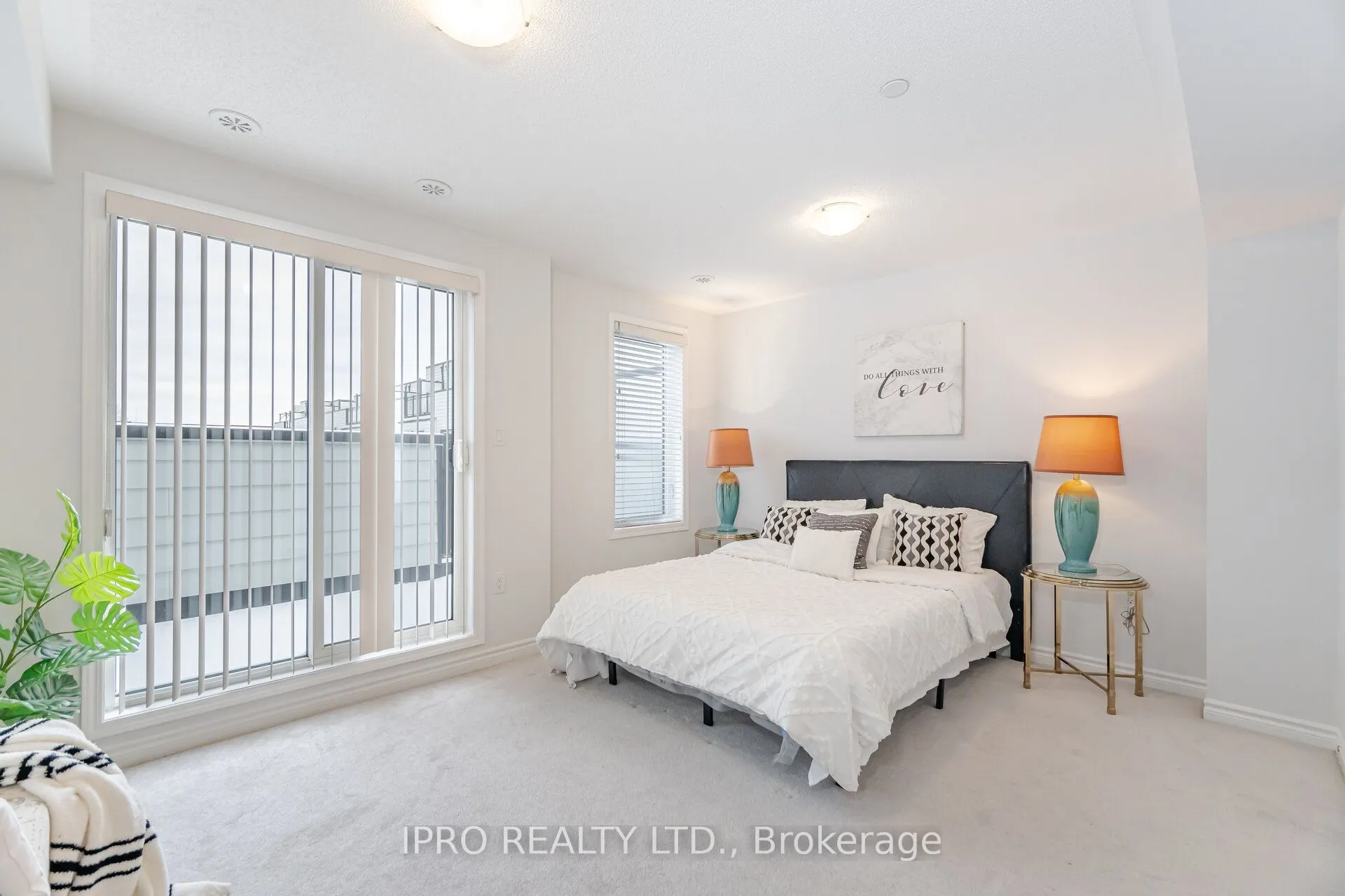 1150 Stroud Lane, #4