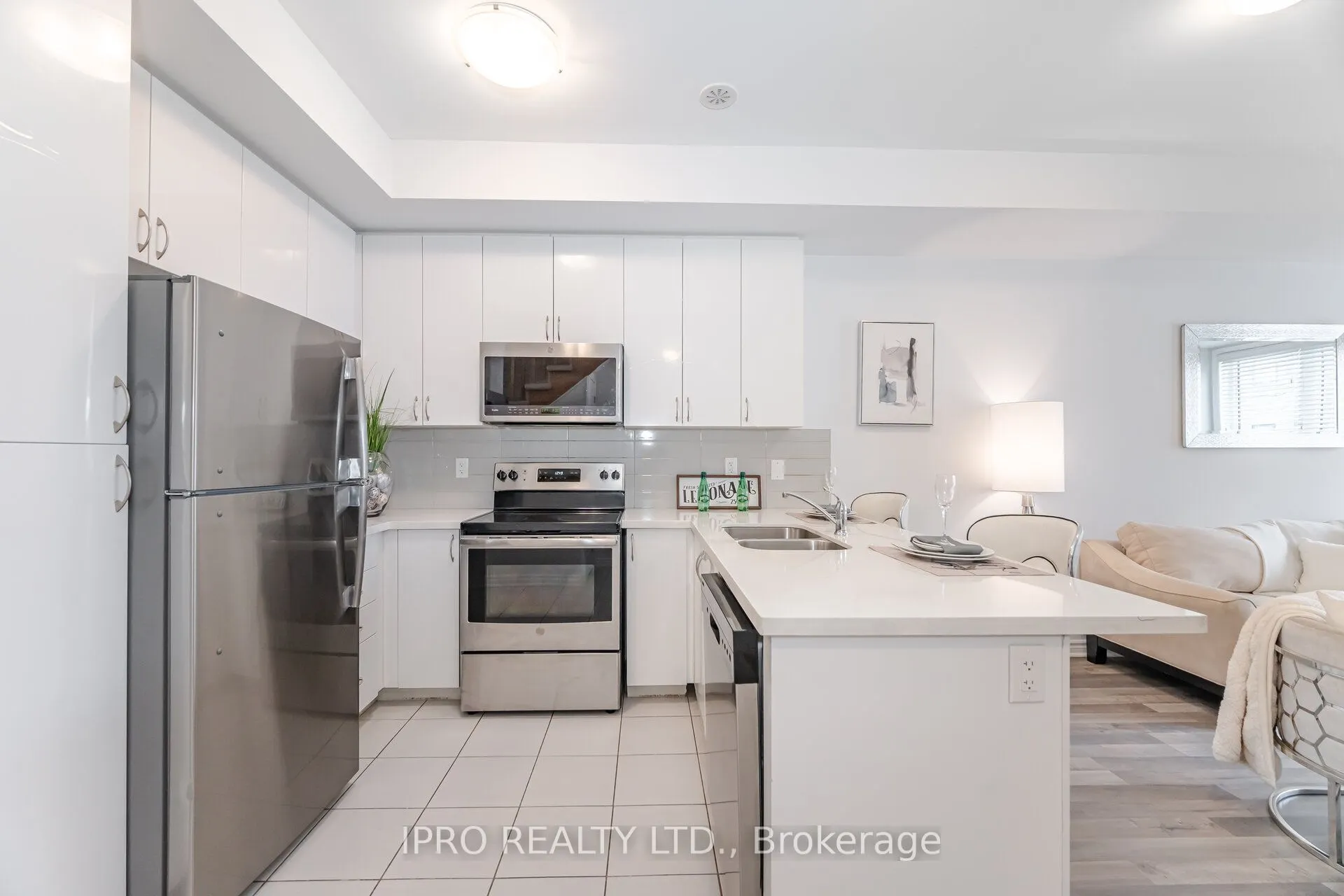1150 Stroud Lane, #4