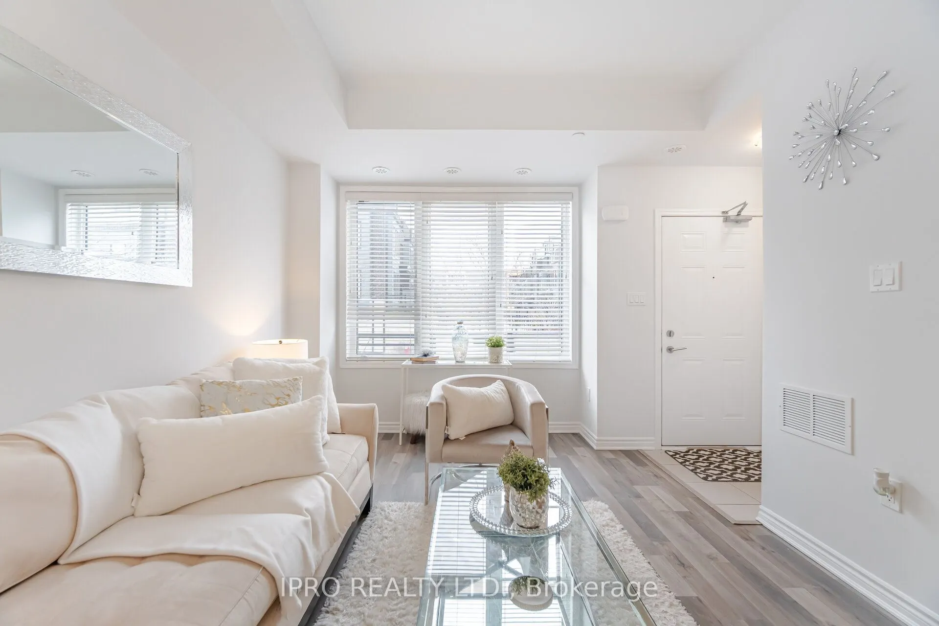 1150 Stroud Lane, #4