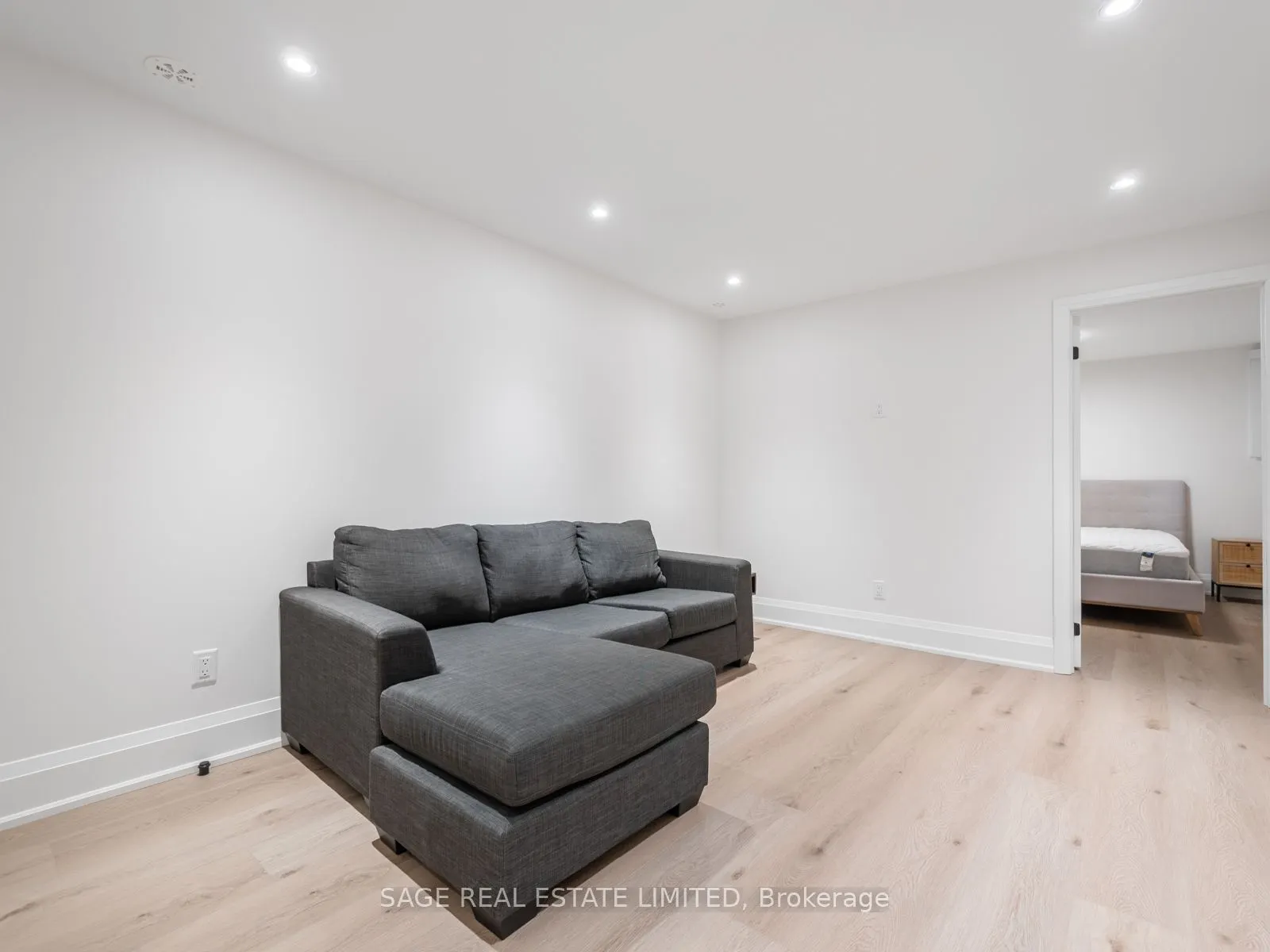64 Gwynne Avenue, #Lower