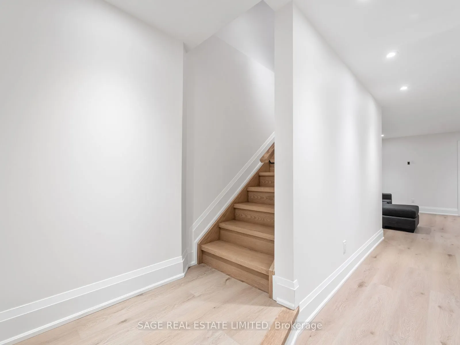 64 Gwynne Avenue, #Lower