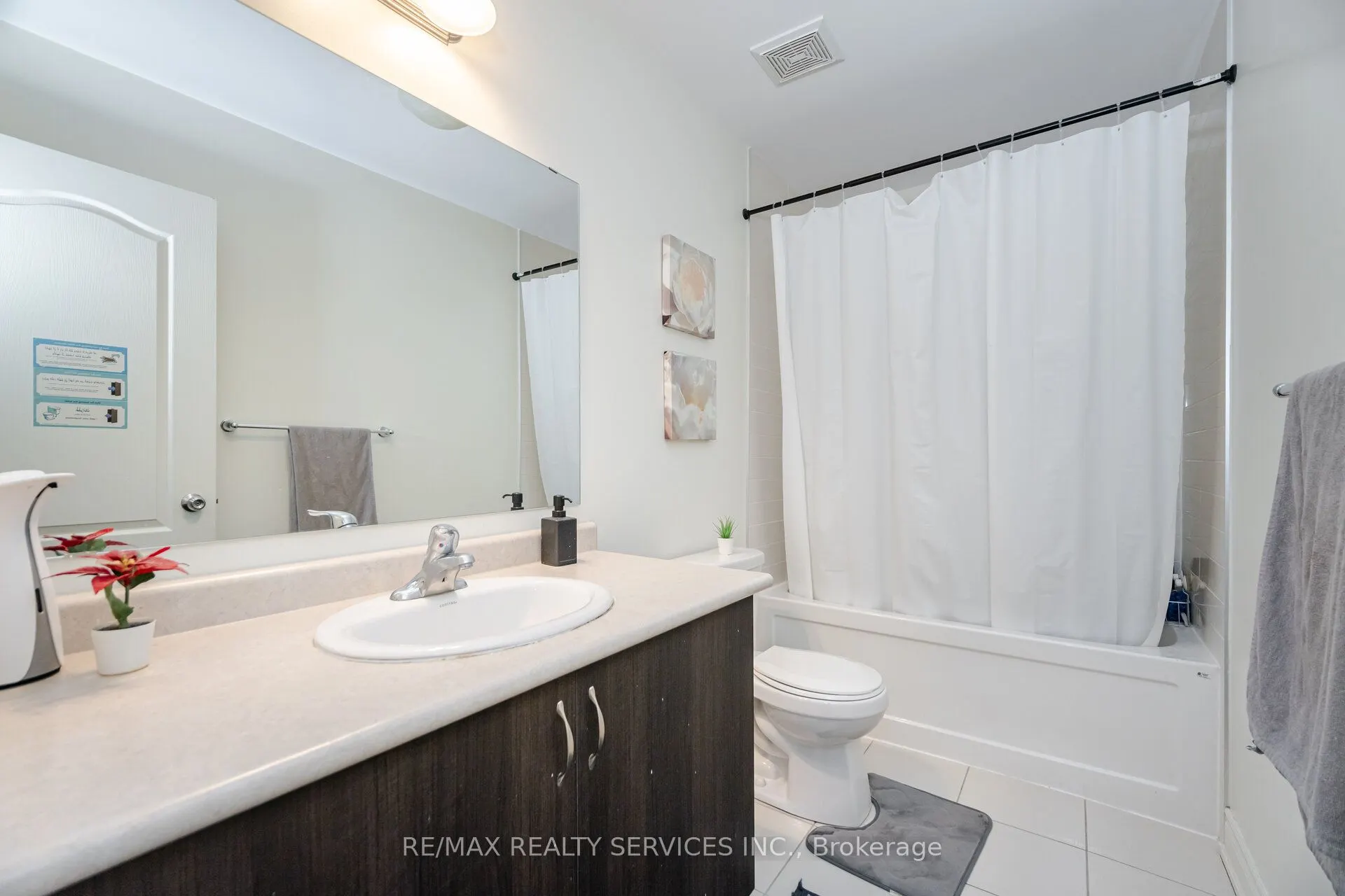 7 Lady Evelyn Crescent