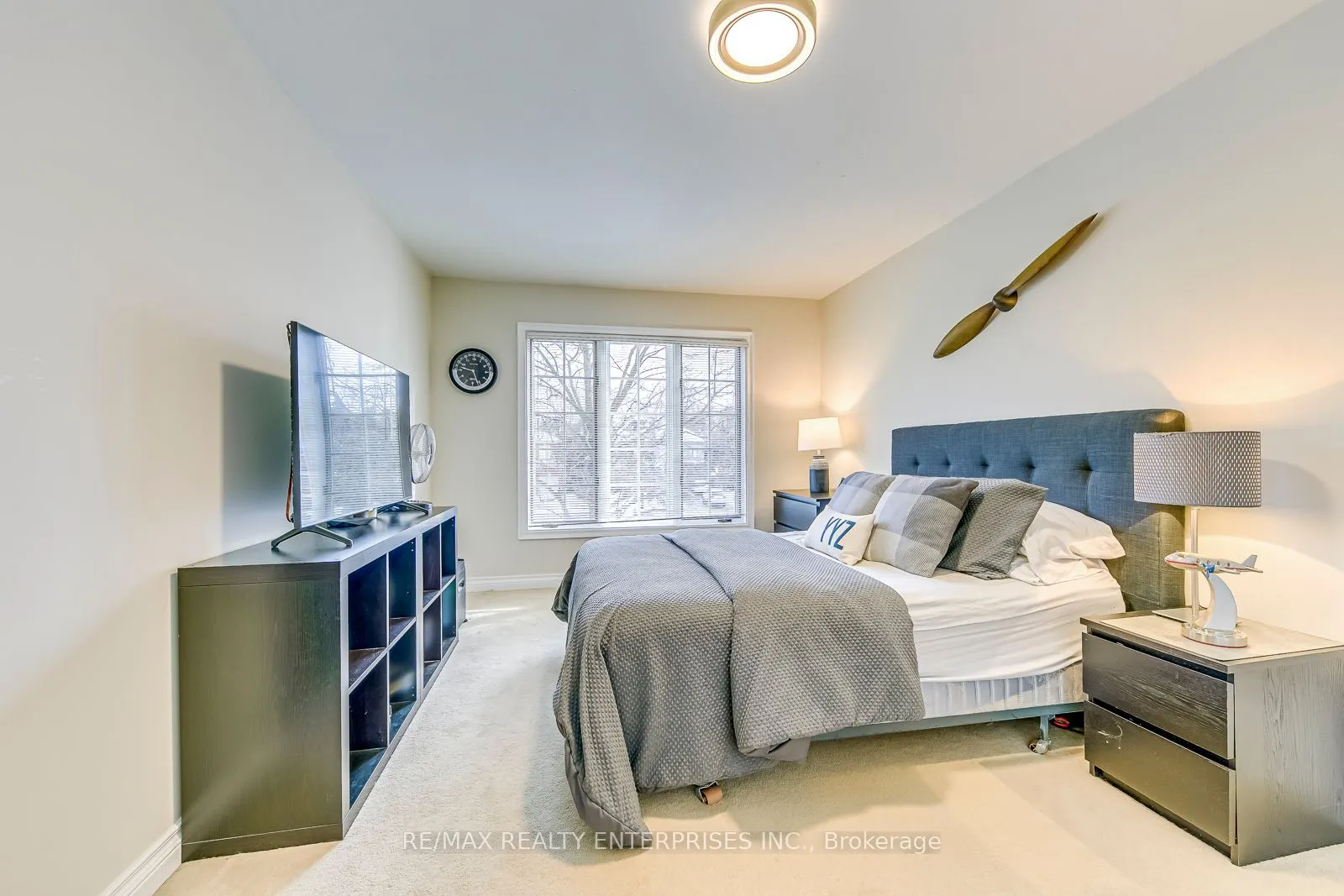 1935 Calgary Court