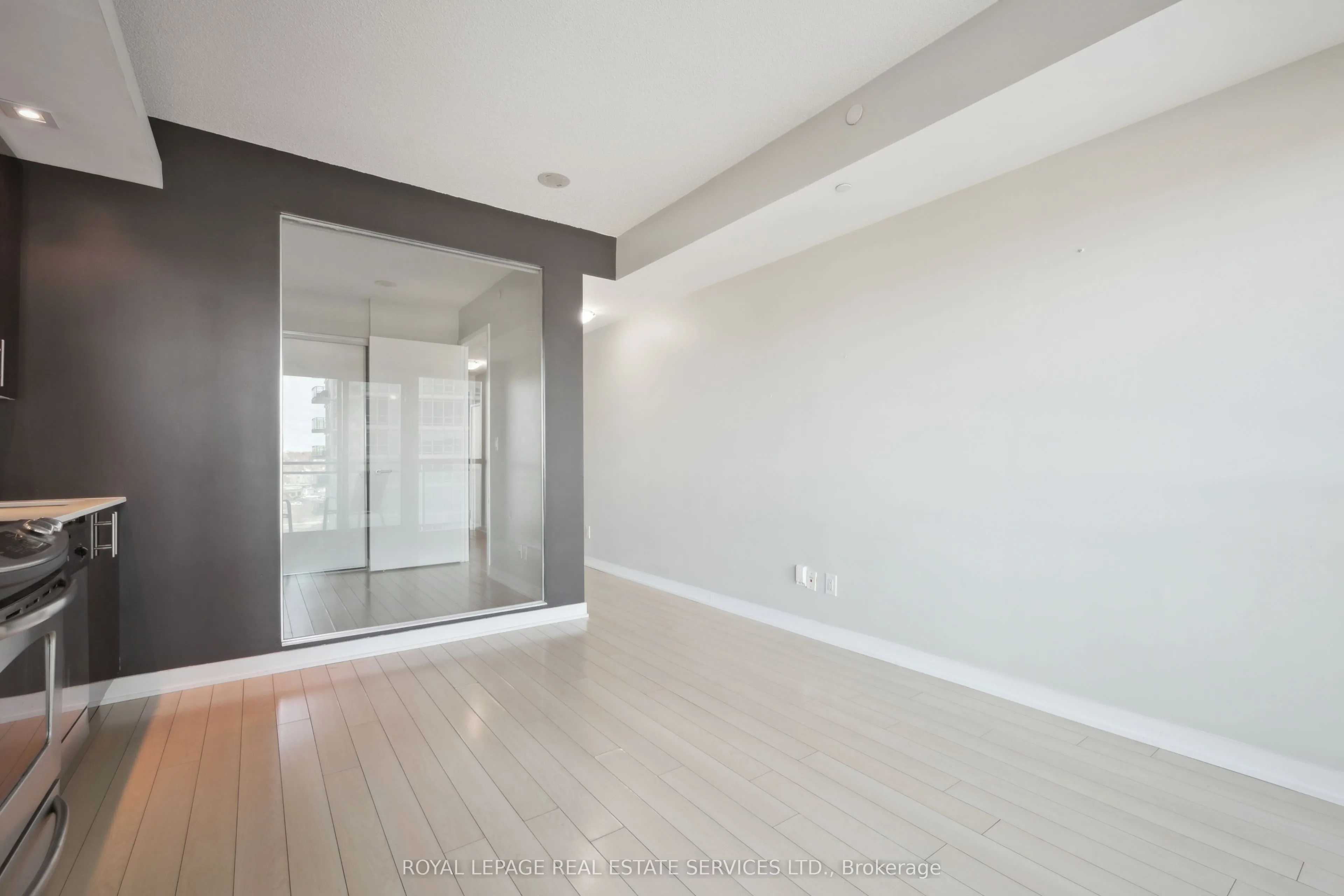 165 Legion Road N #923