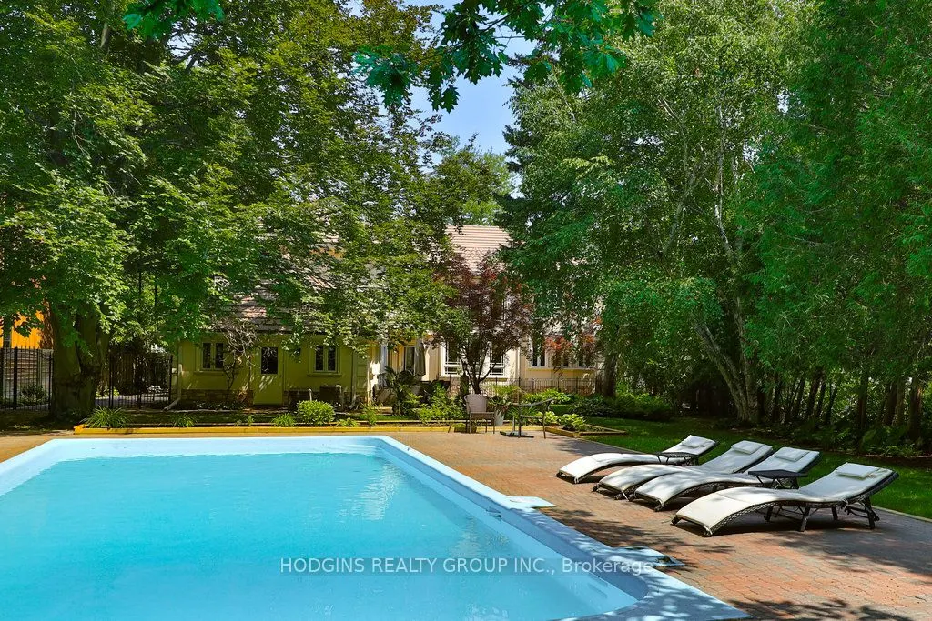 1382 Aldo Drive