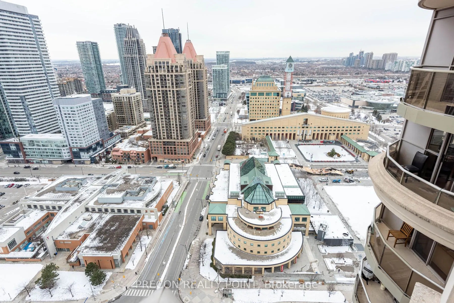 310 Burnhamthorpe Road W, #PH01