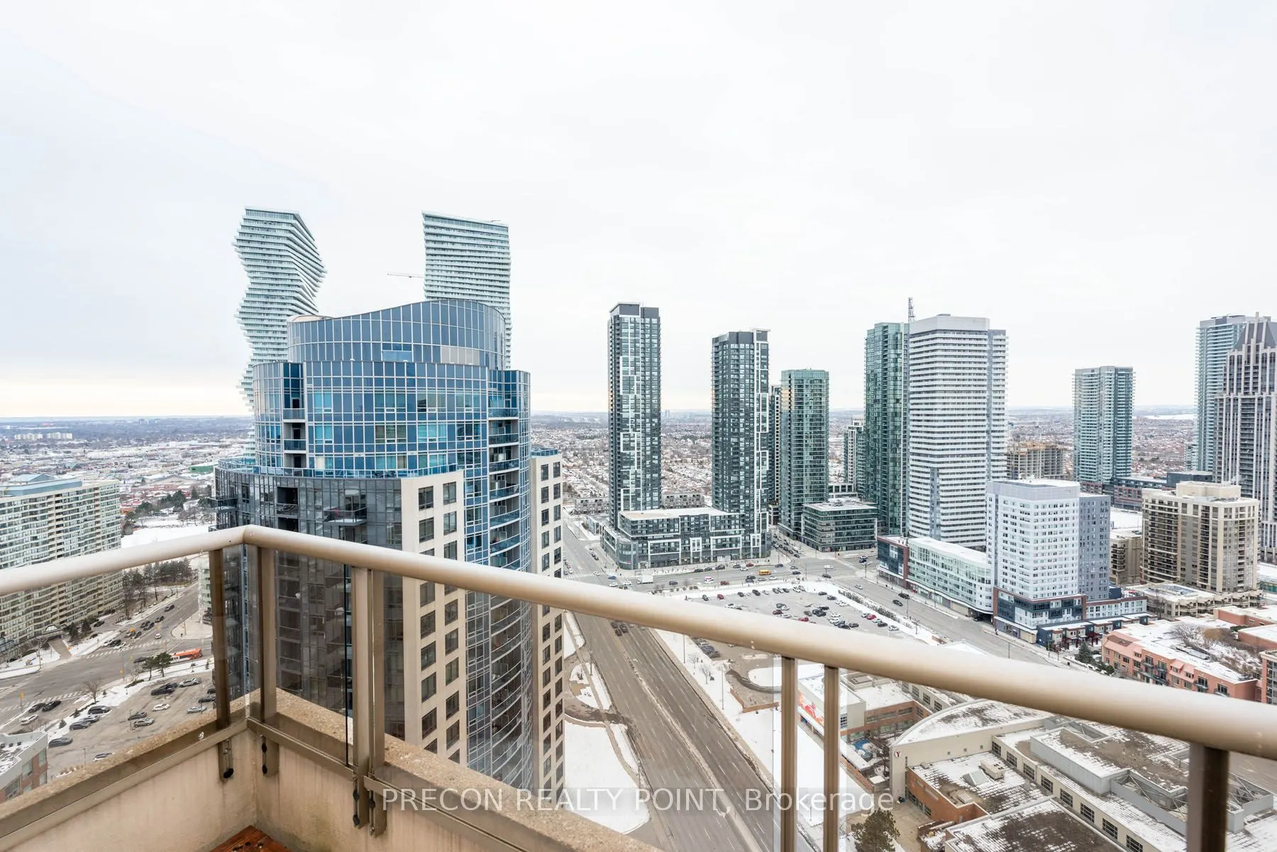 310 Burnhamthorpe Road W, #PH01