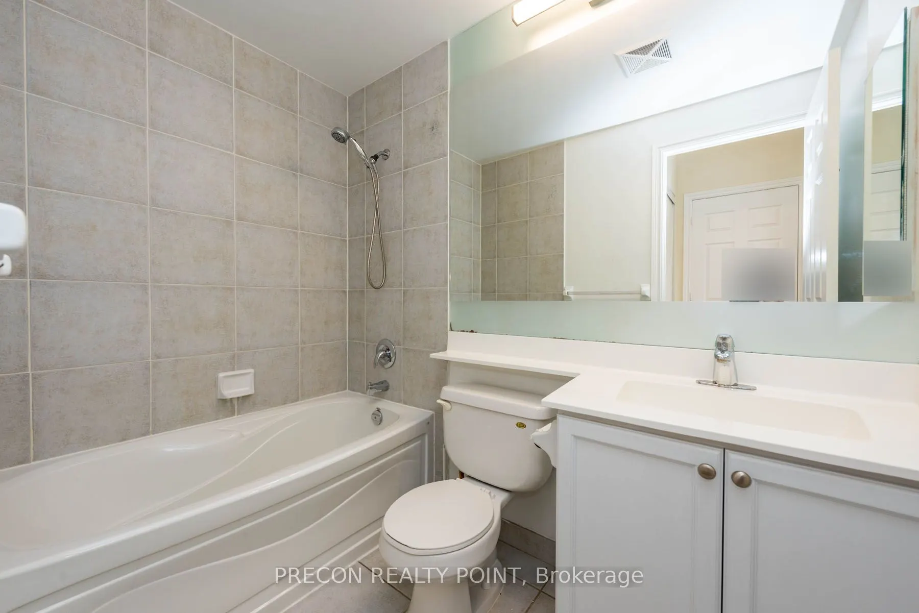 310 Burnhamthorpe Road W, #PH01