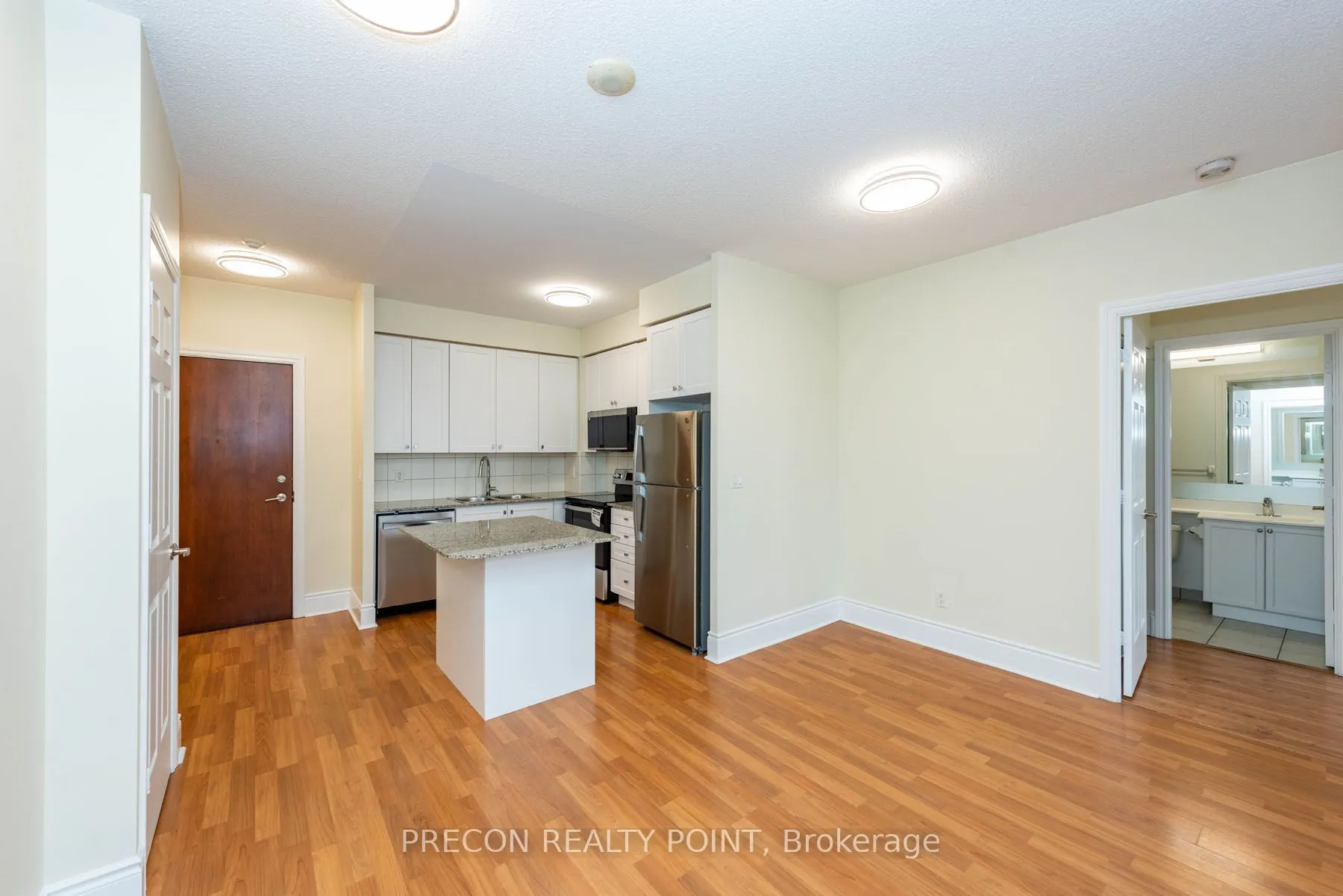 310 Burnhamthorpe Road W, #PH01