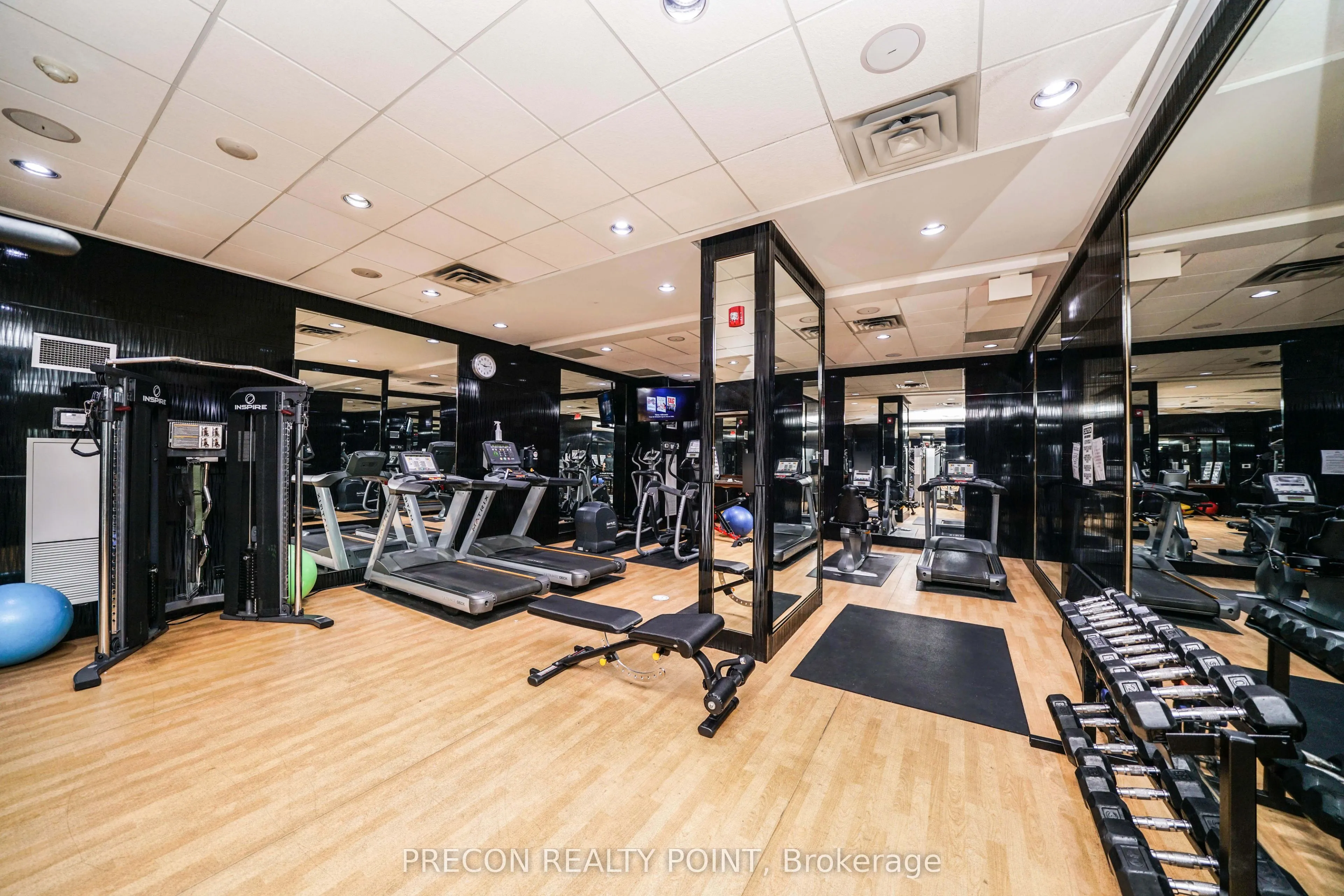 310 Burnhamthorpe Road W, #PH01