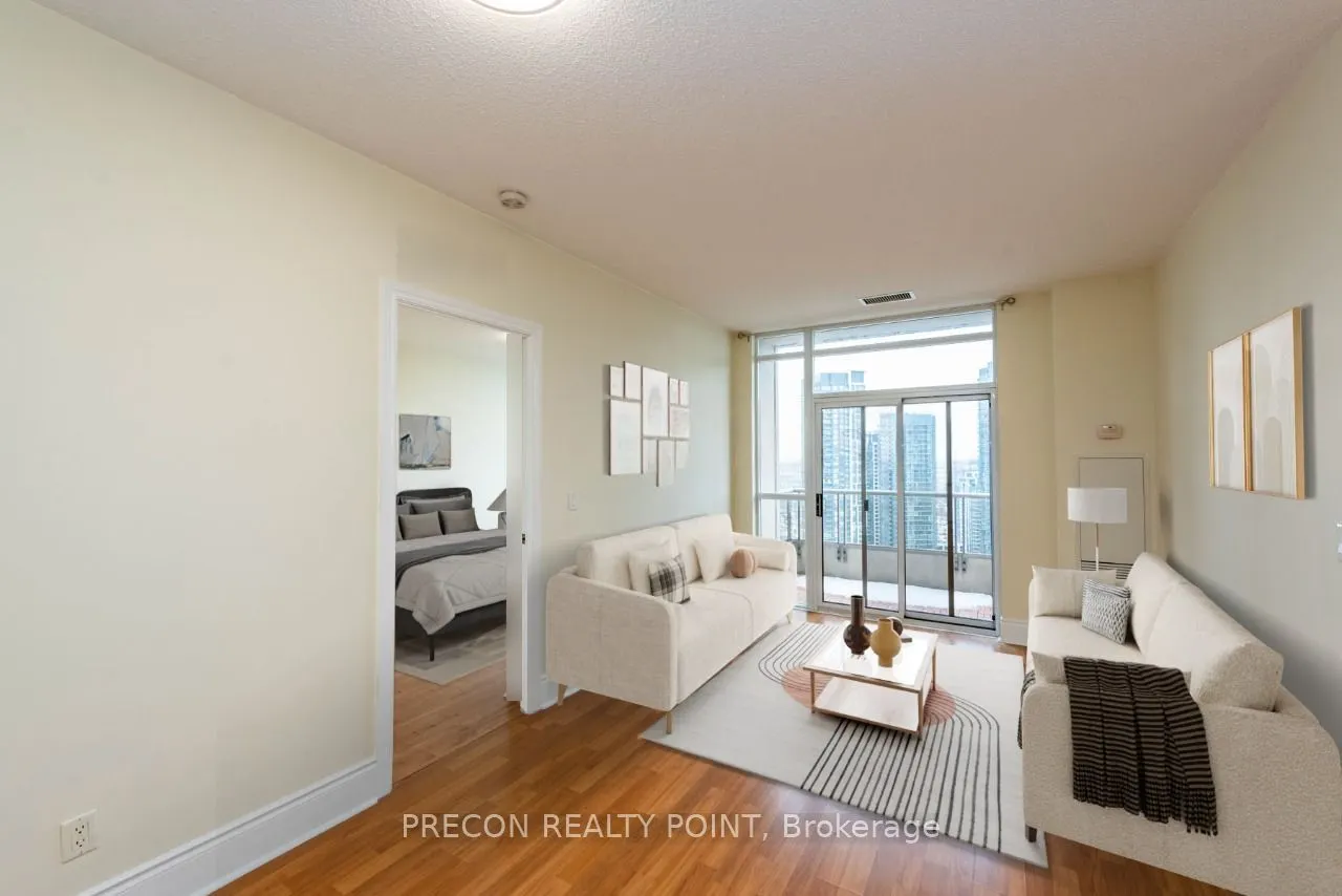 310 Burnhamthorpe Road W, #PH01