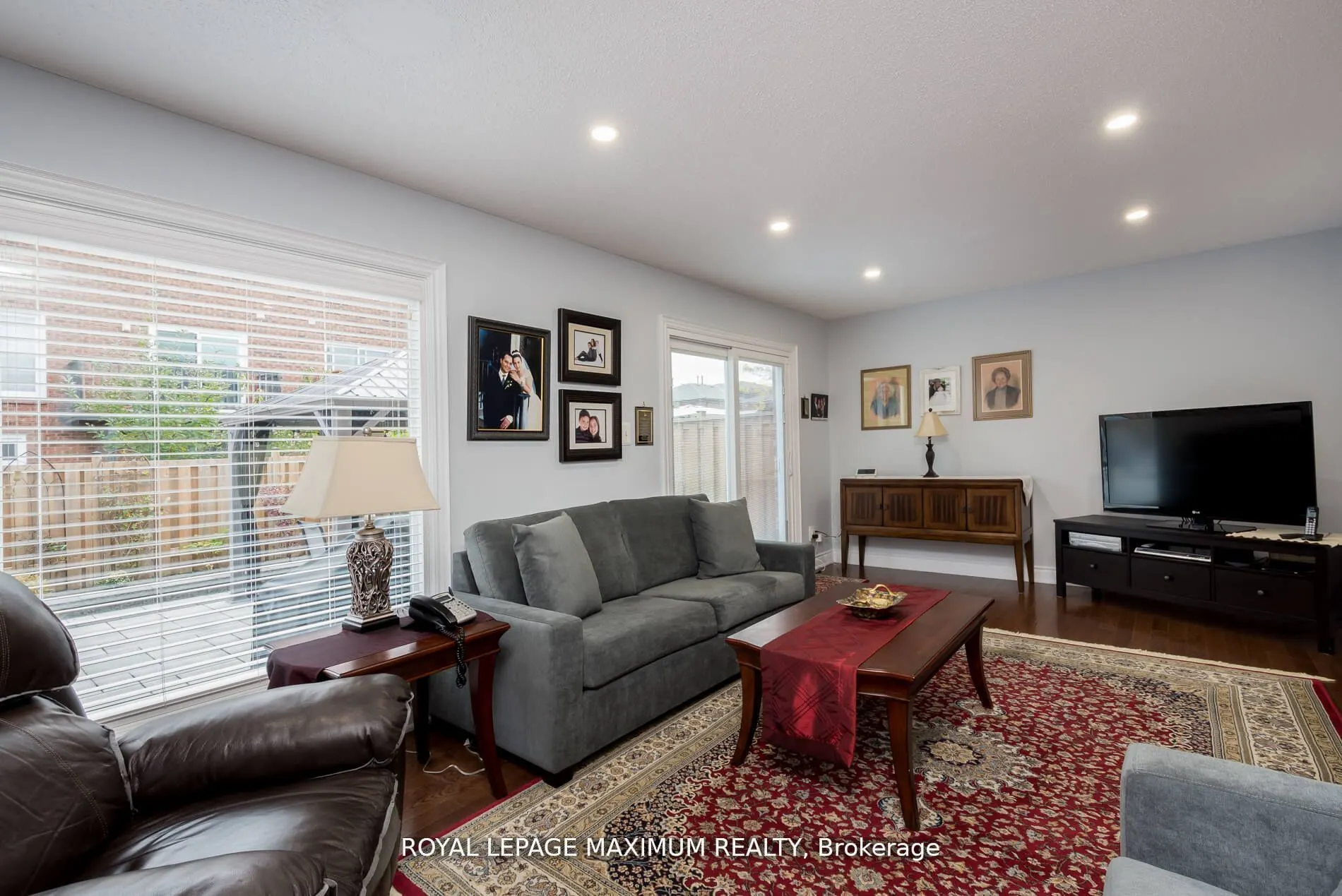 44 Flagstick Court