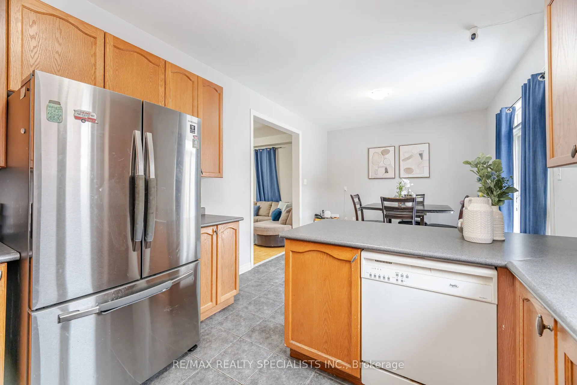 45 Connolly Crescent