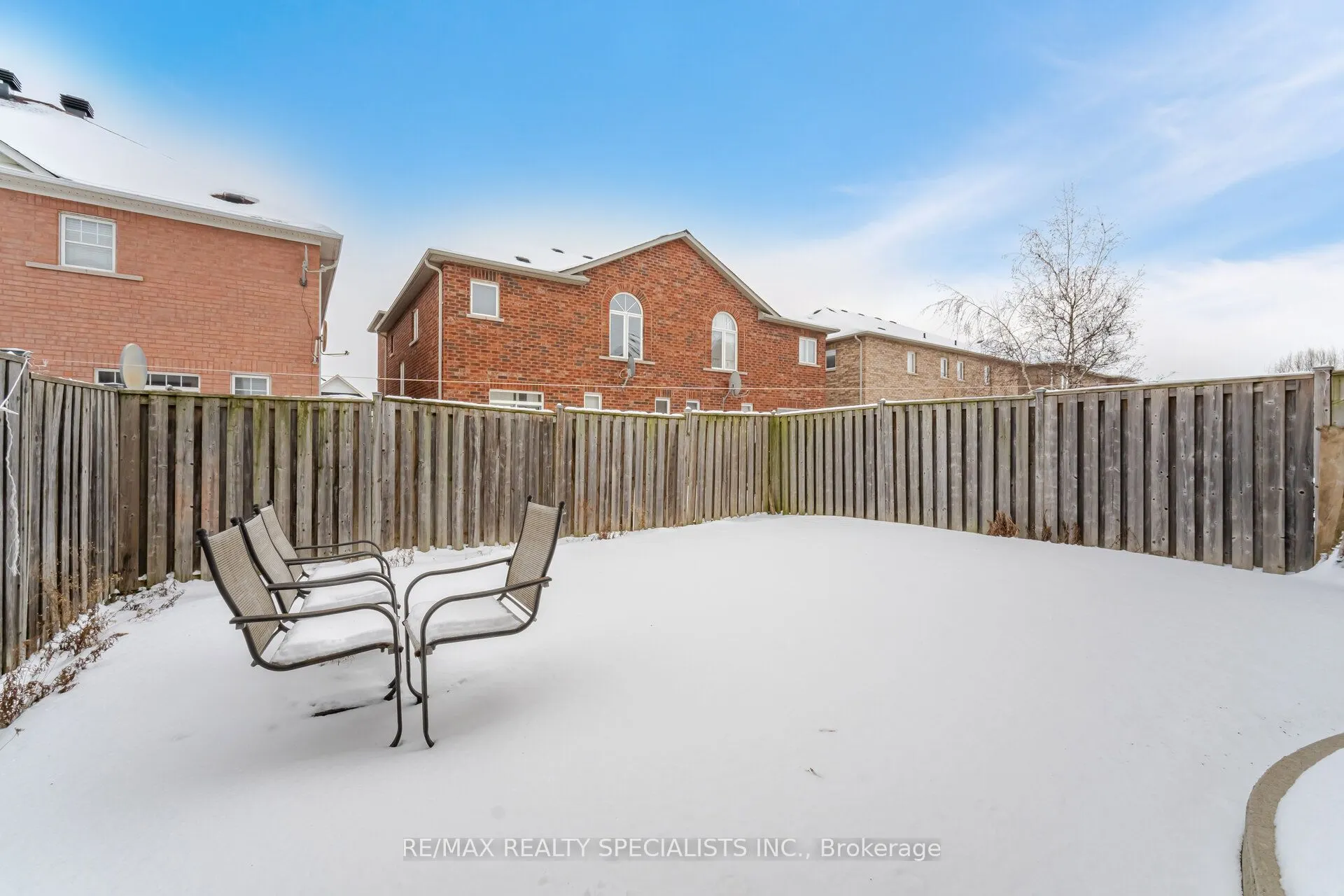 45 Connolly Crescent
