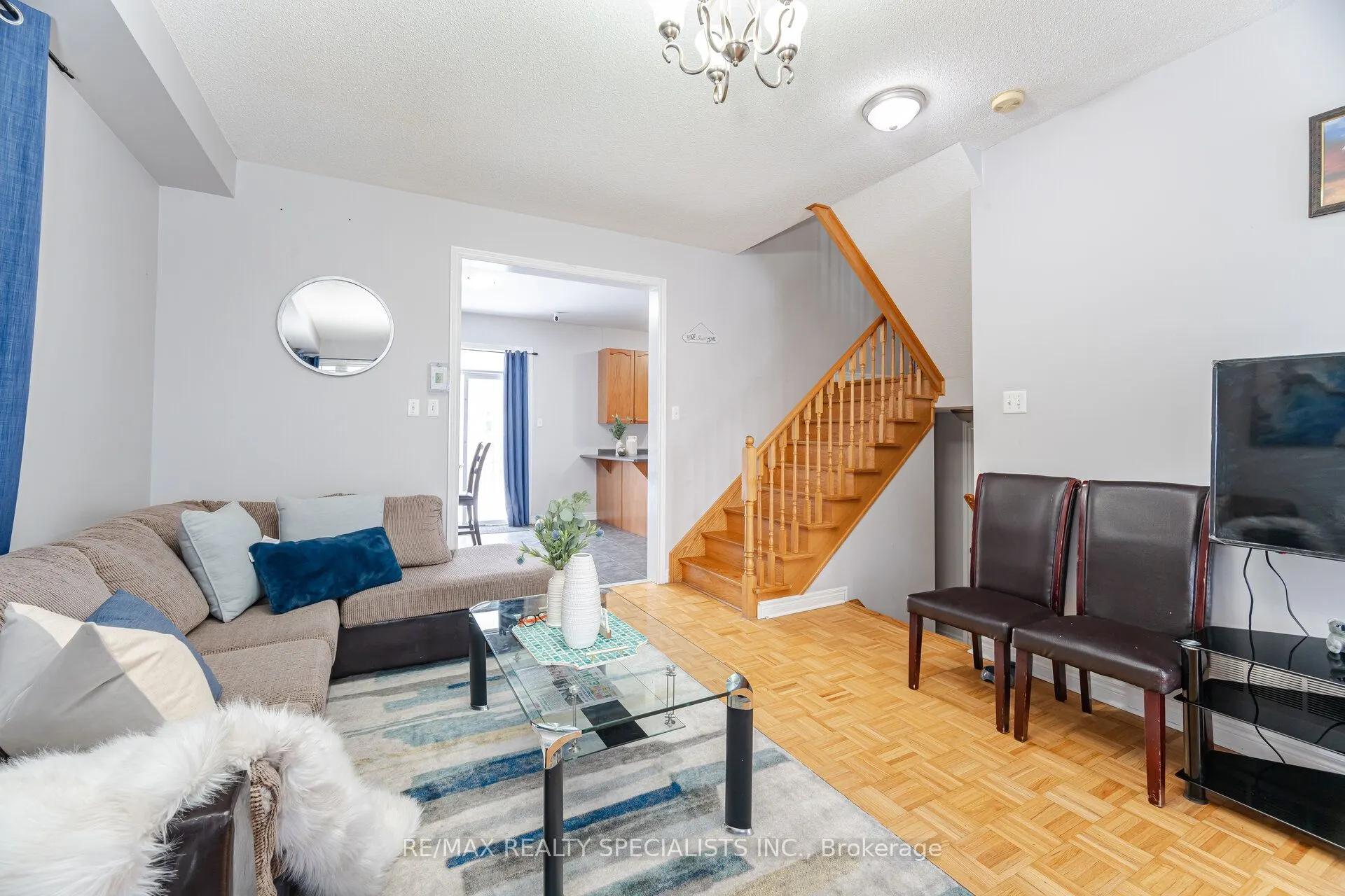 45 Connolly Crescent