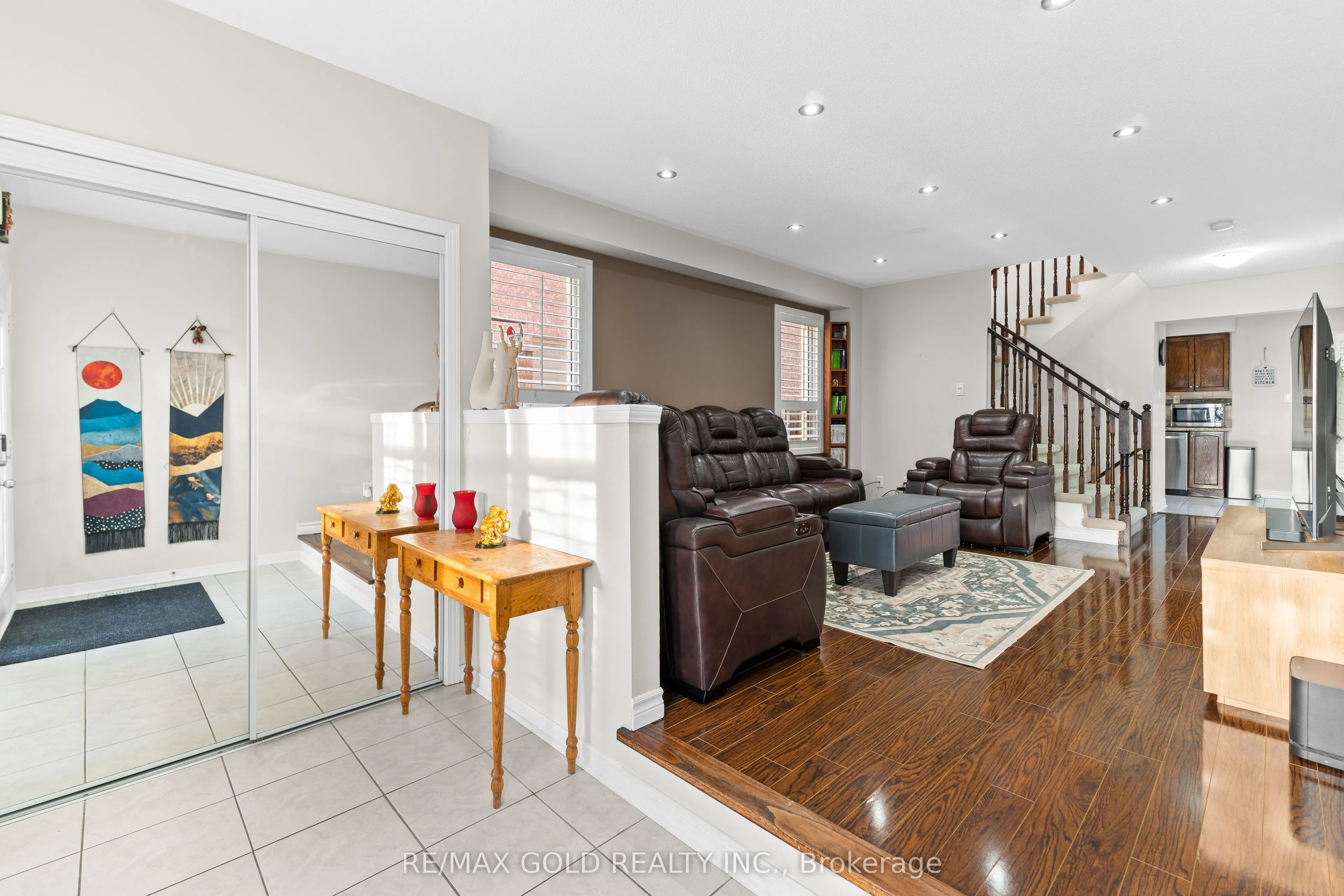 519 Delphine Drive