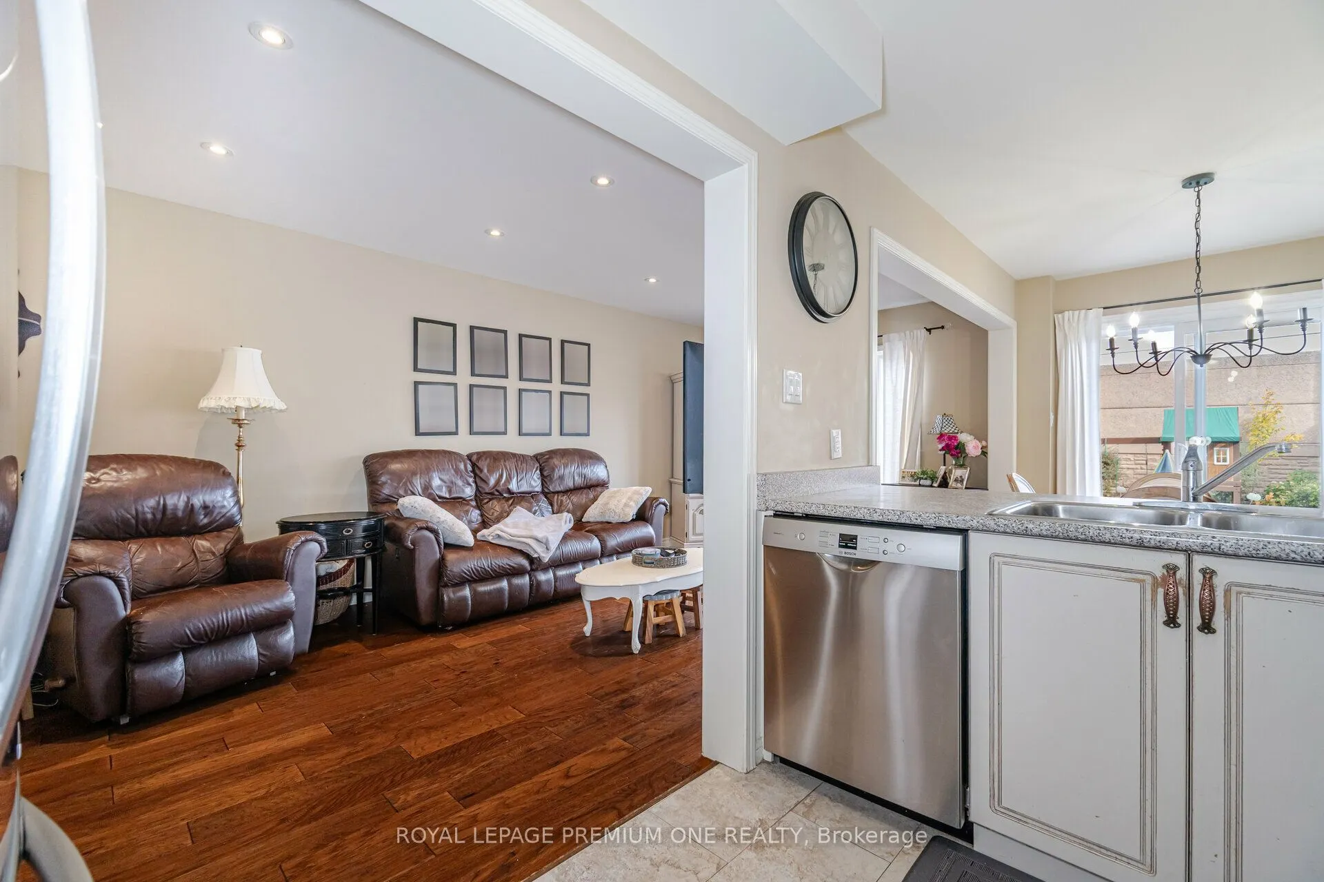 50 Big Moe Crescent