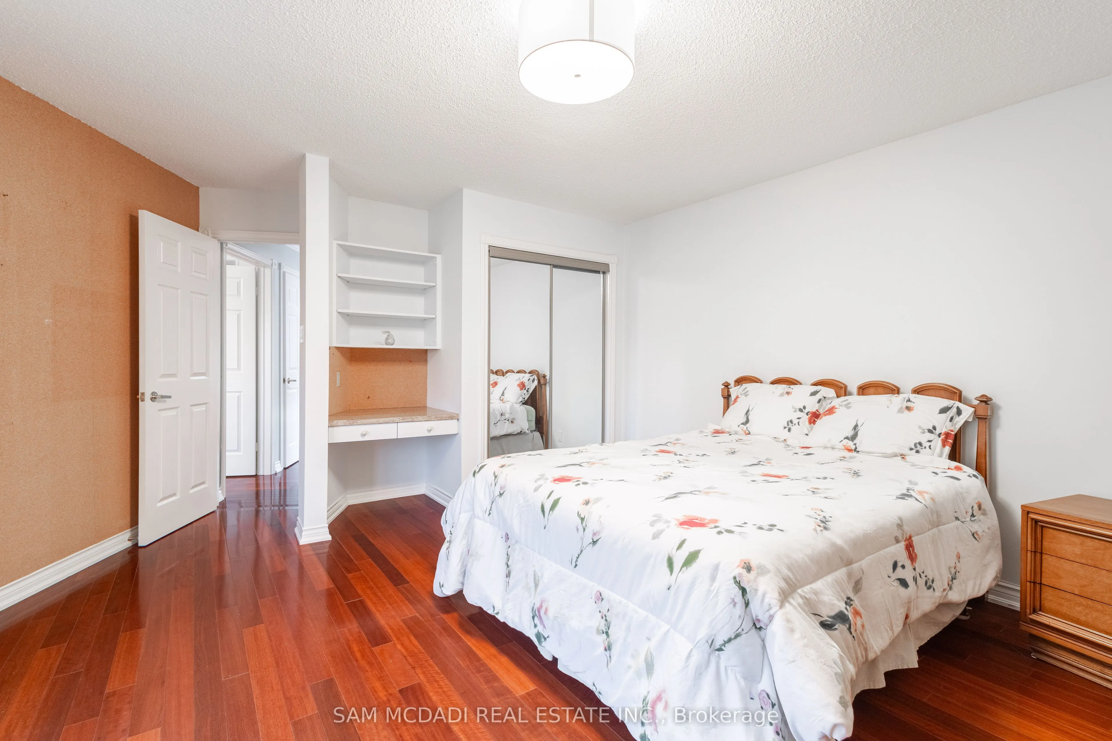 4027 Lookout Court