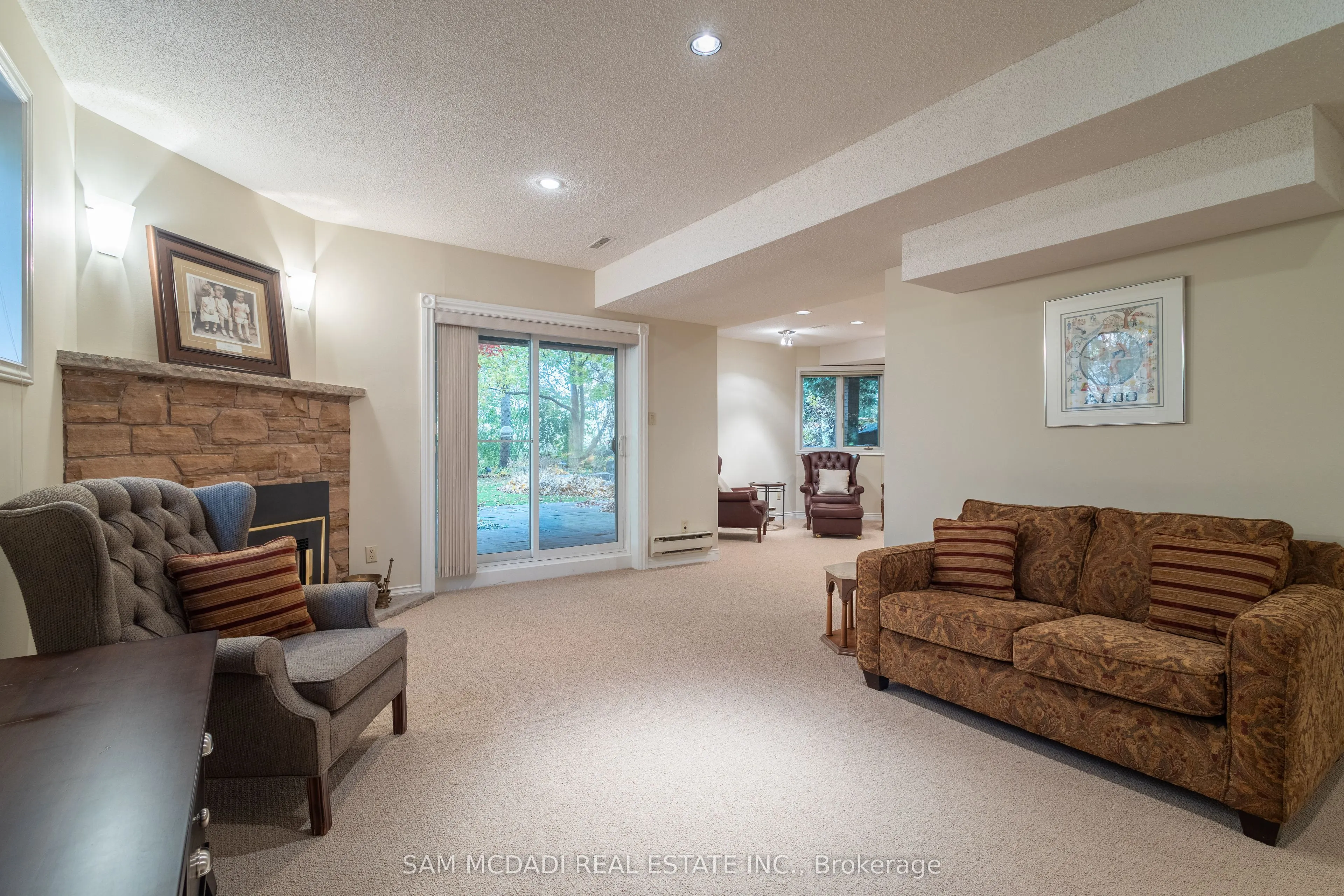 4027 Lookout Court