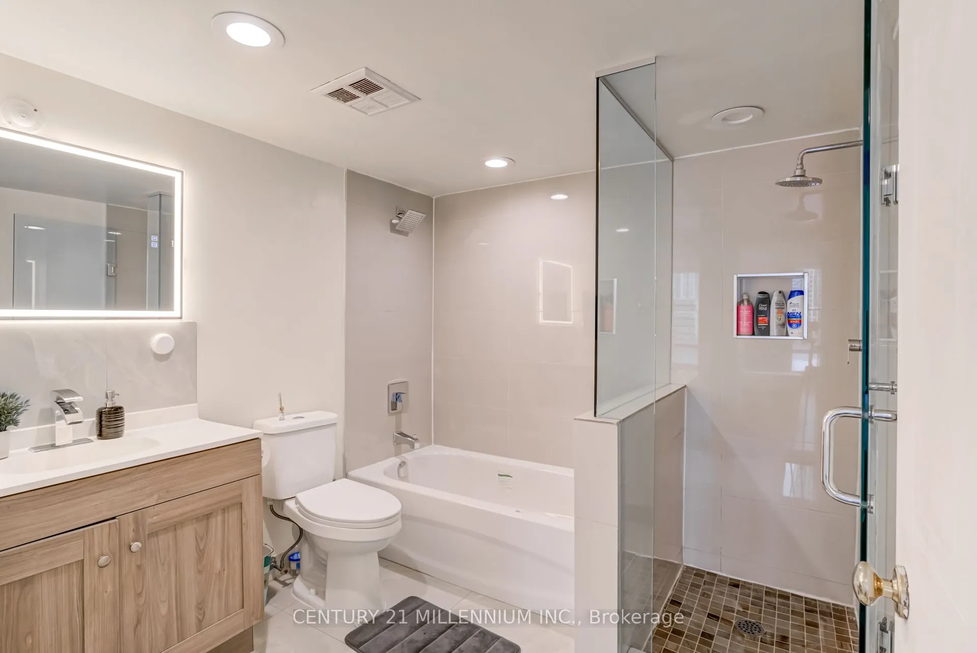25 Fairview Road W, #605
