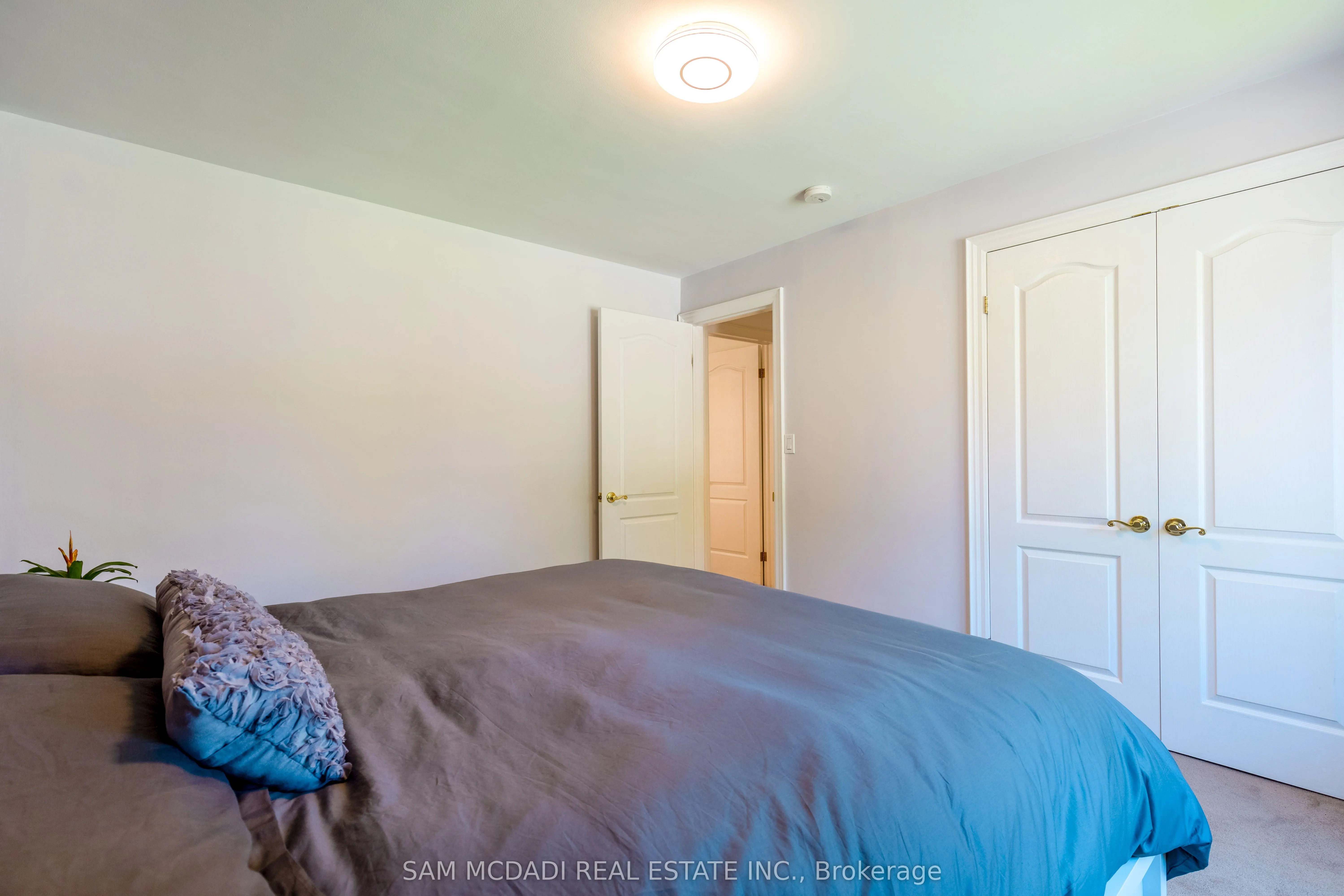 2196 Mississauga Road